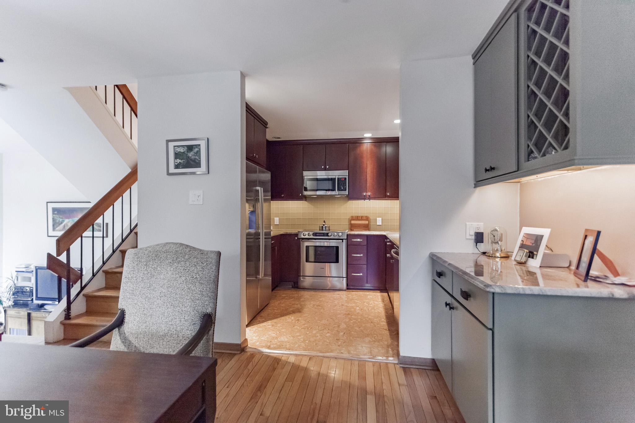 QUEEN VILLAGE - Residential Lease