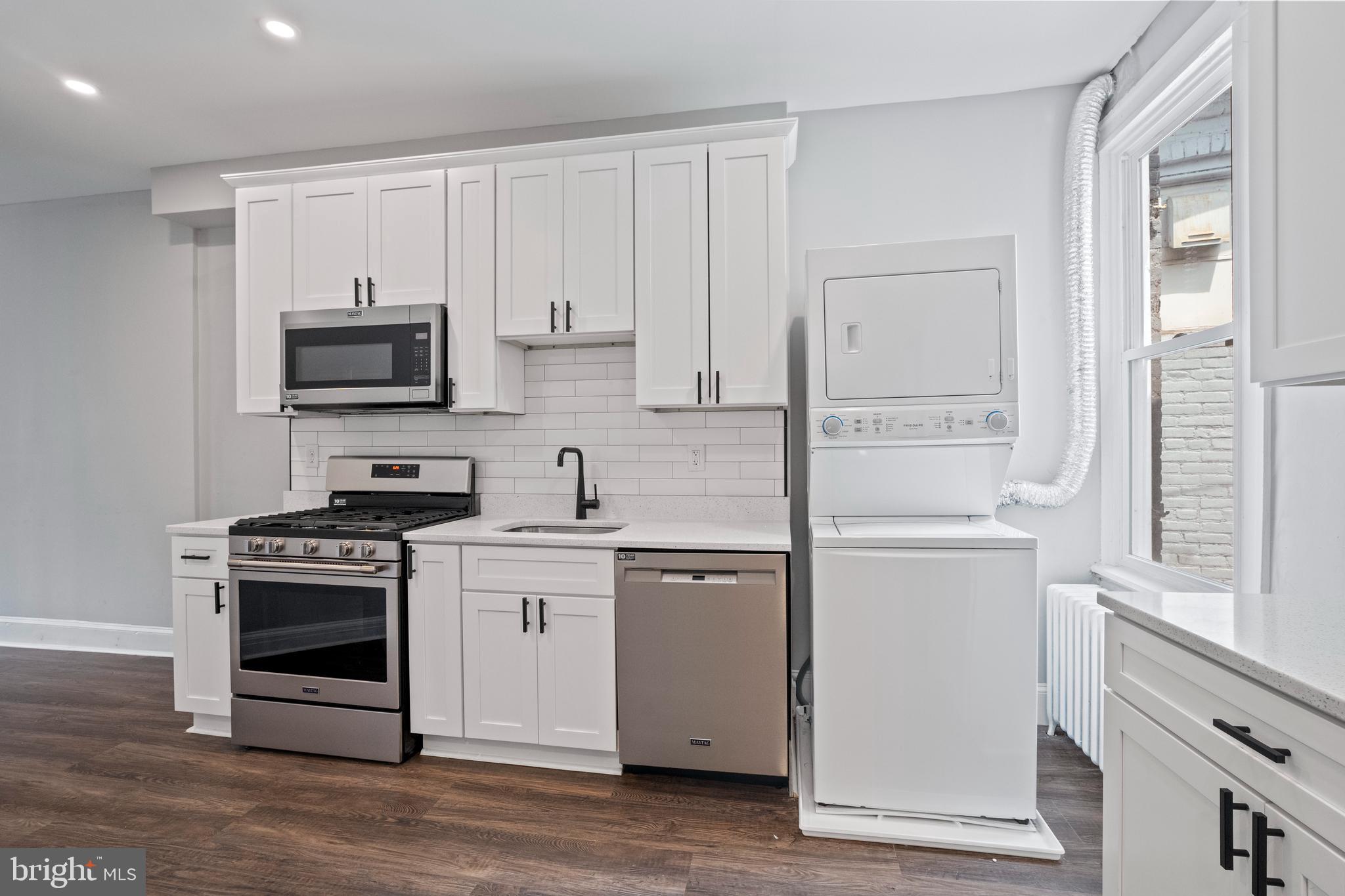 CHARLES VILLAGE - Residential Lease