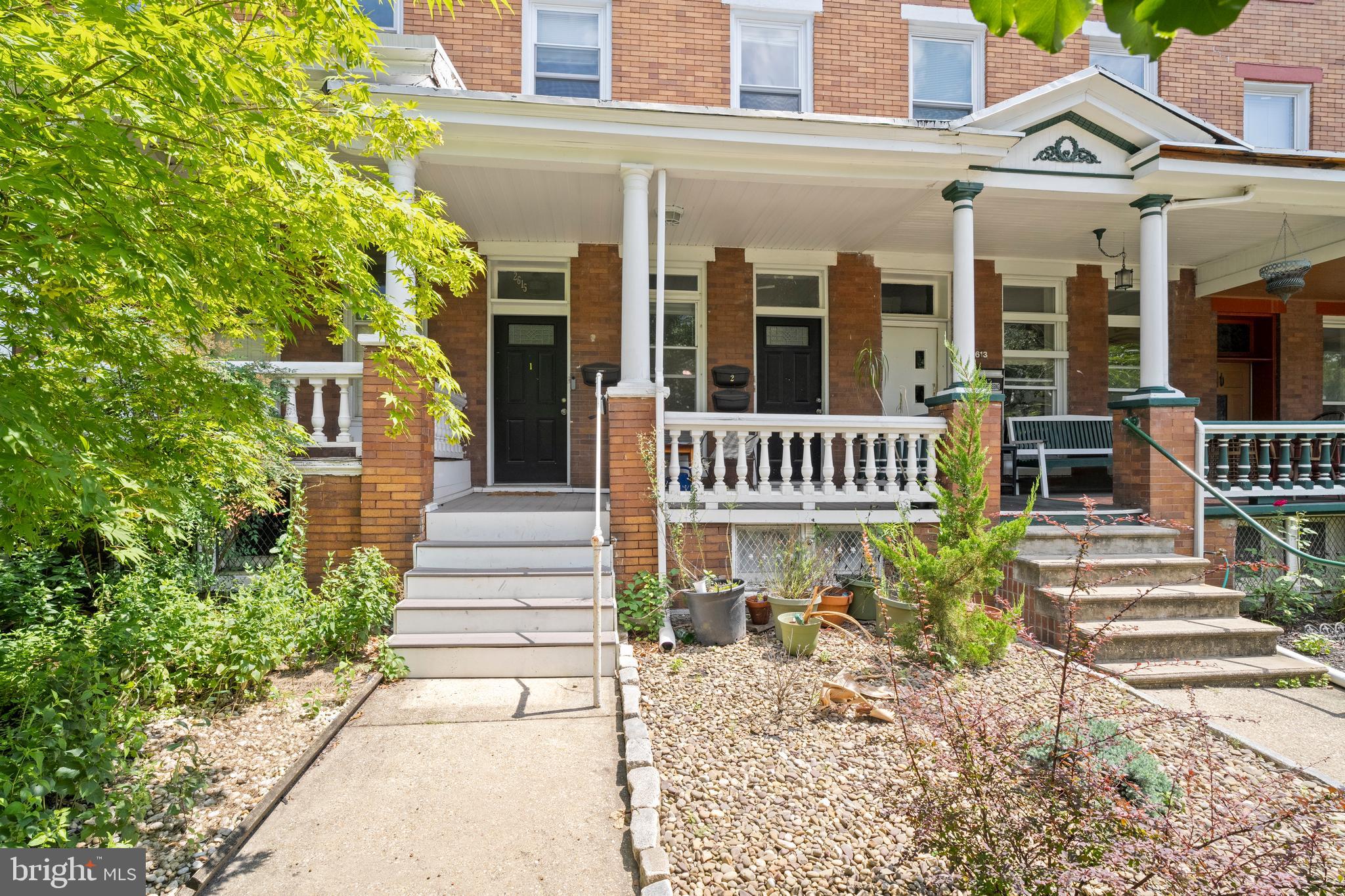 CHARLES VILLAGE - Residential Lease