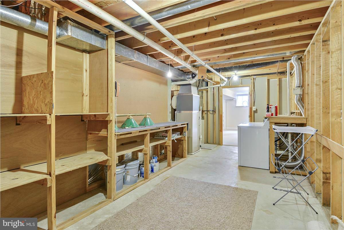 HASTINGS HUNT - Residential