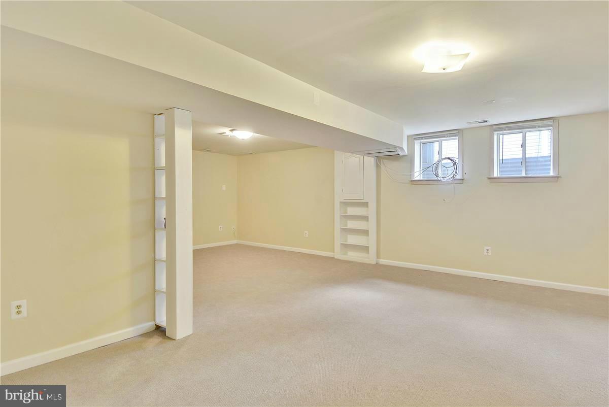 HASTINGS HUNT - Residential