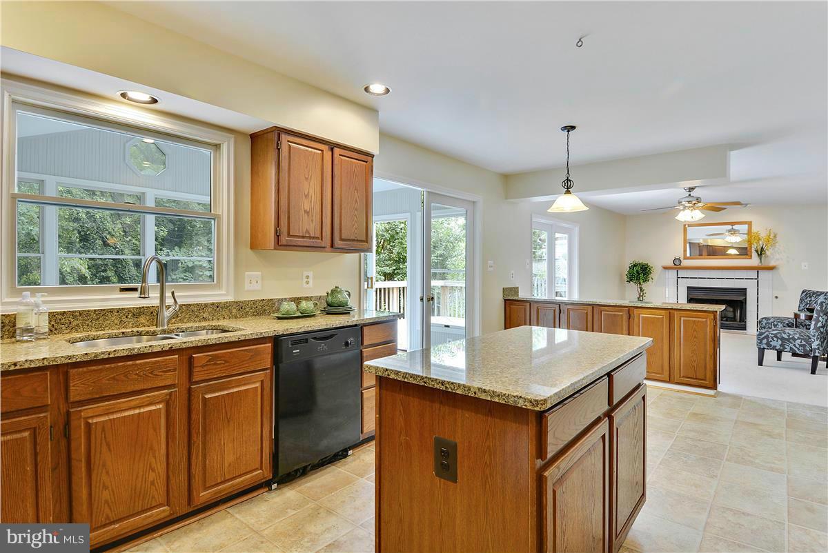 HASTINGS HUNT - Residential