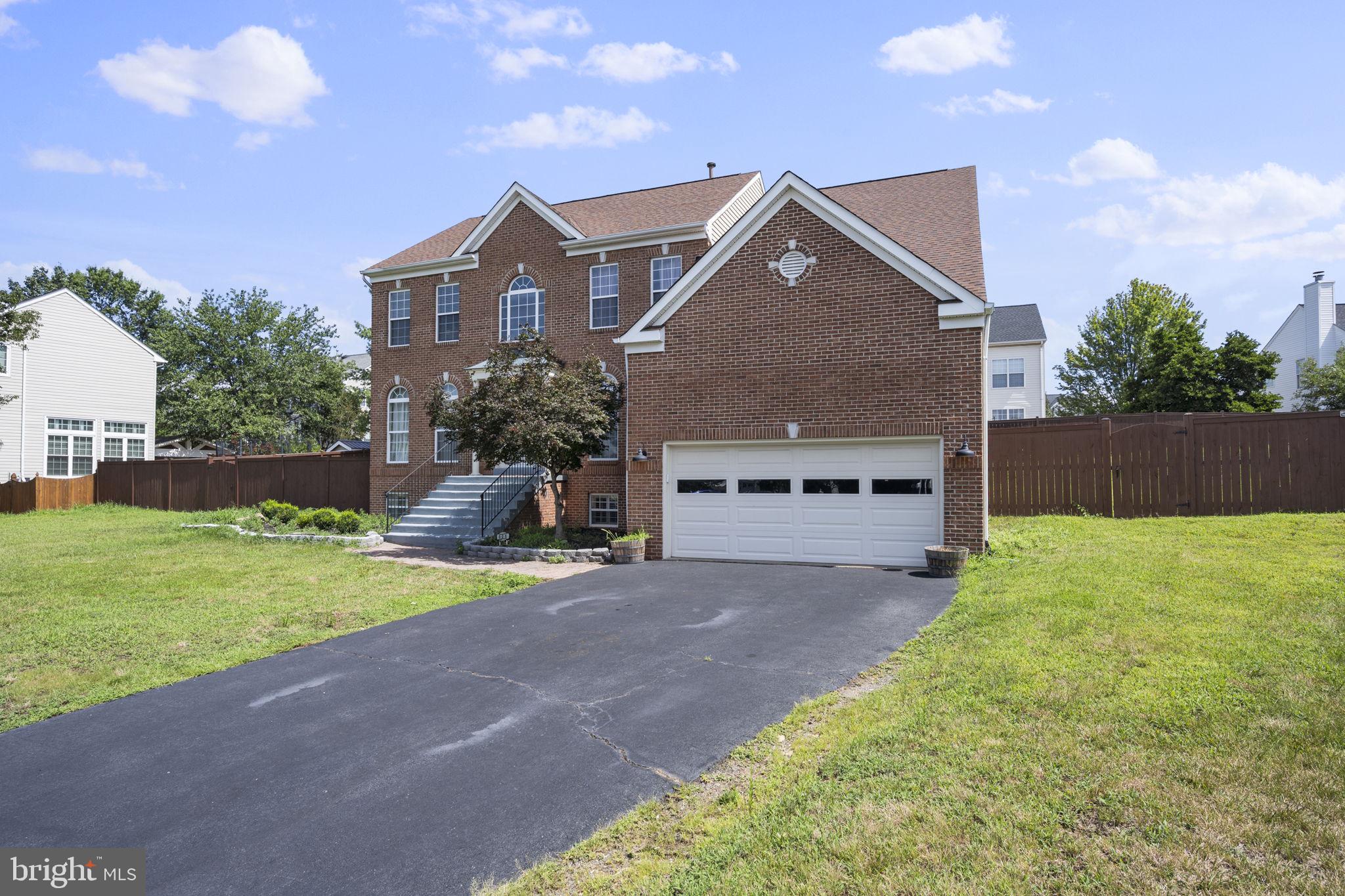608 TALMADGE COURT SE