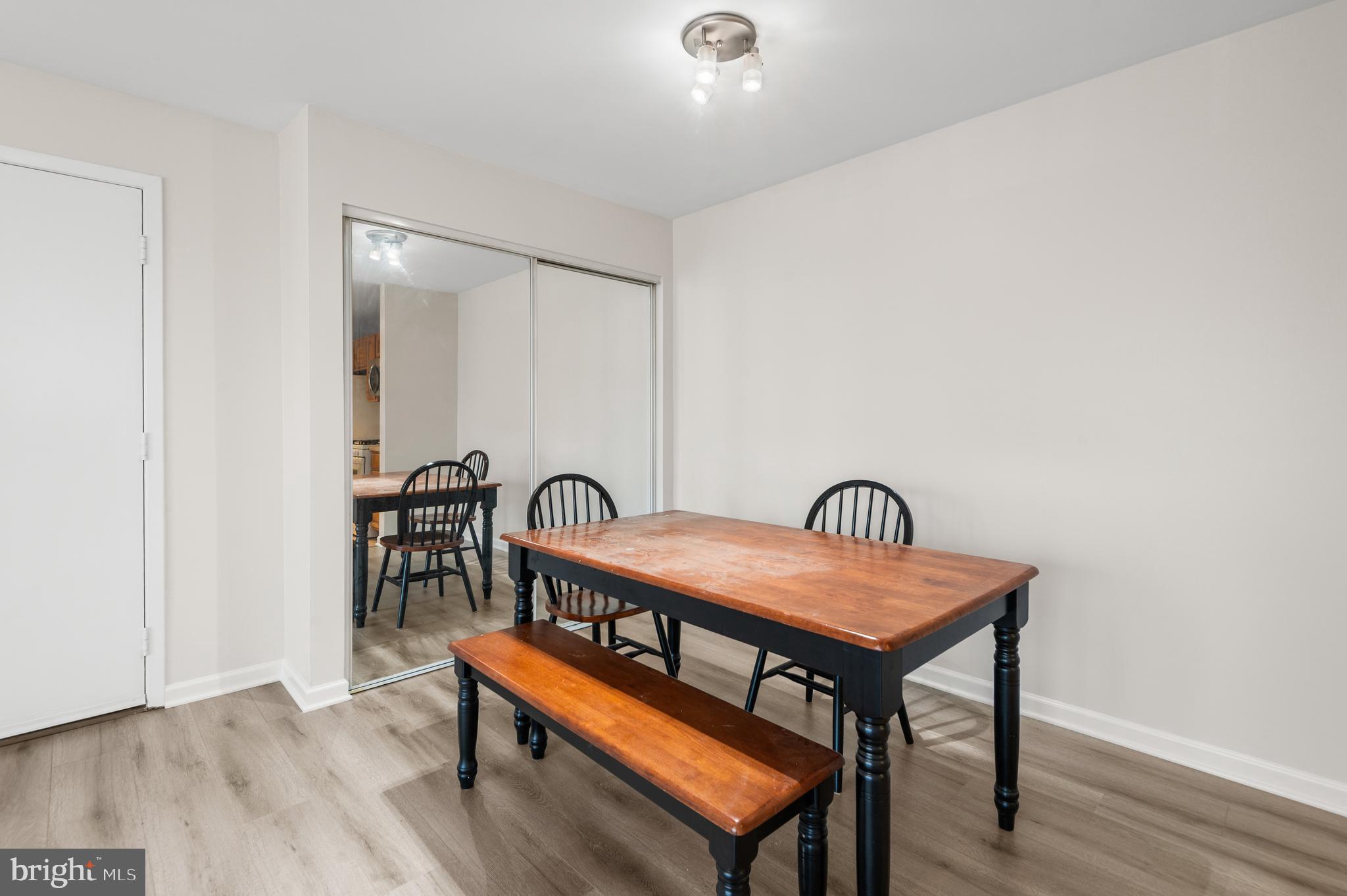 WOOD HOLLOW - Residential