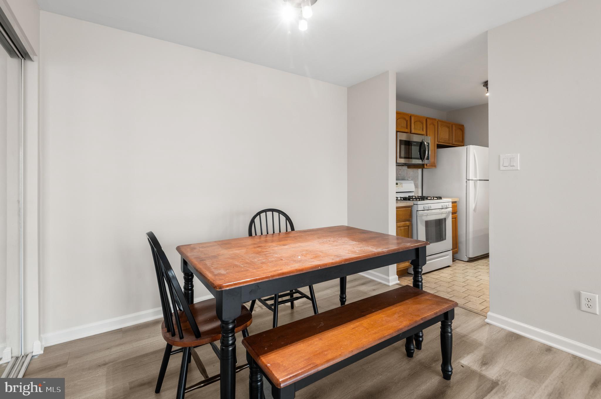 WOOD HOLLOW - Residential