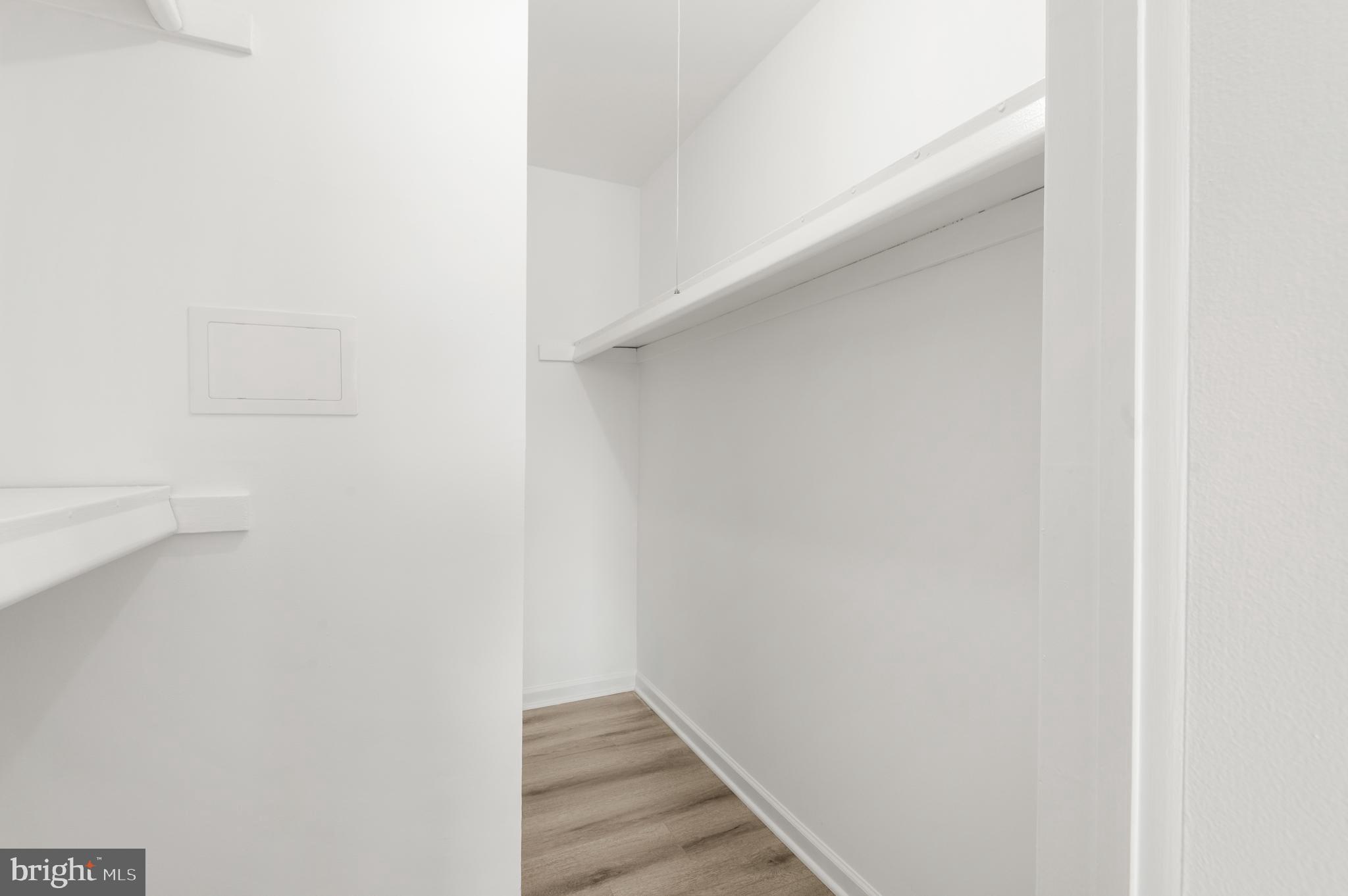 WOOD HOLLOW - Residential