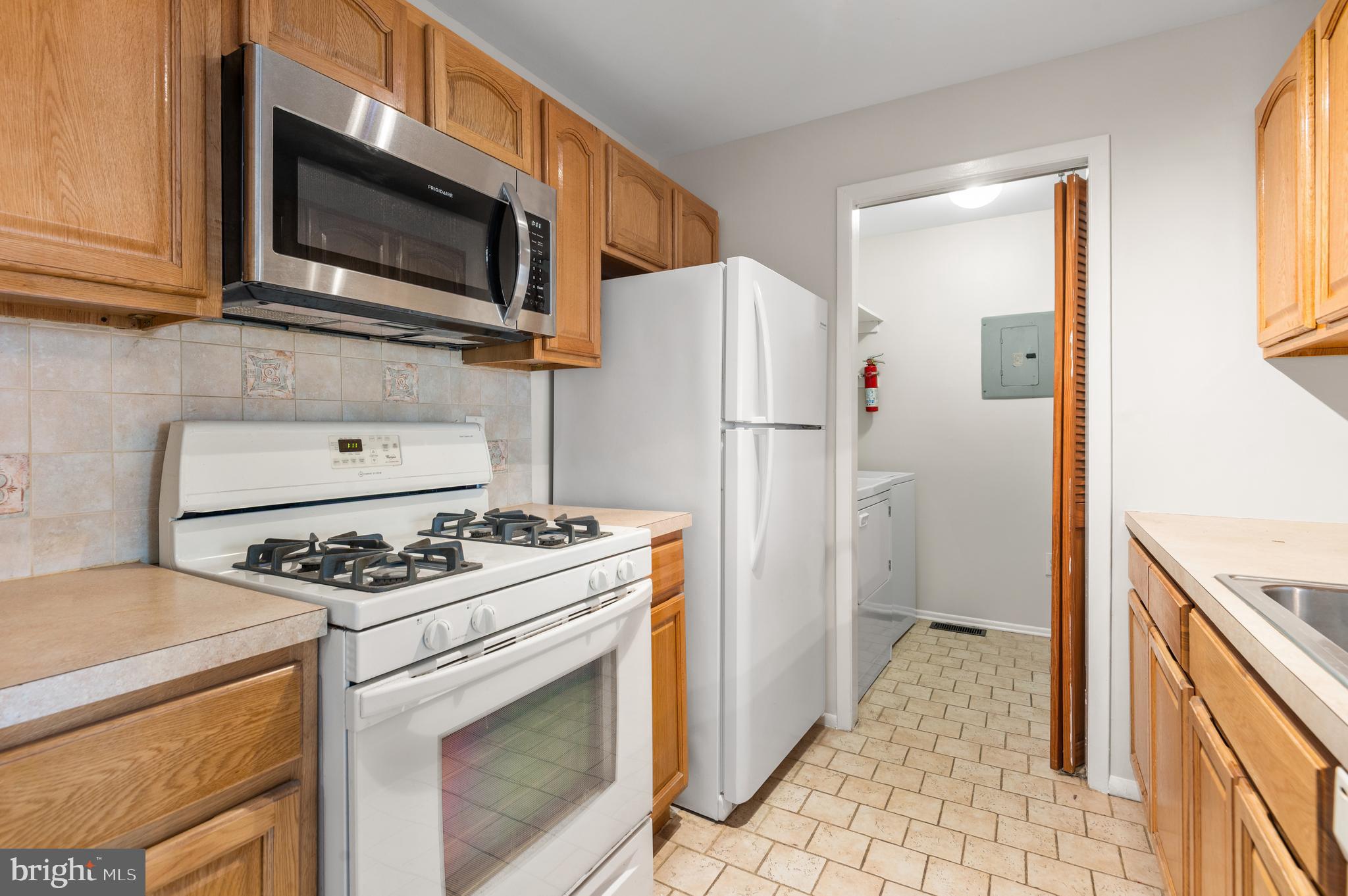 WOOD HOLLOW - Residential