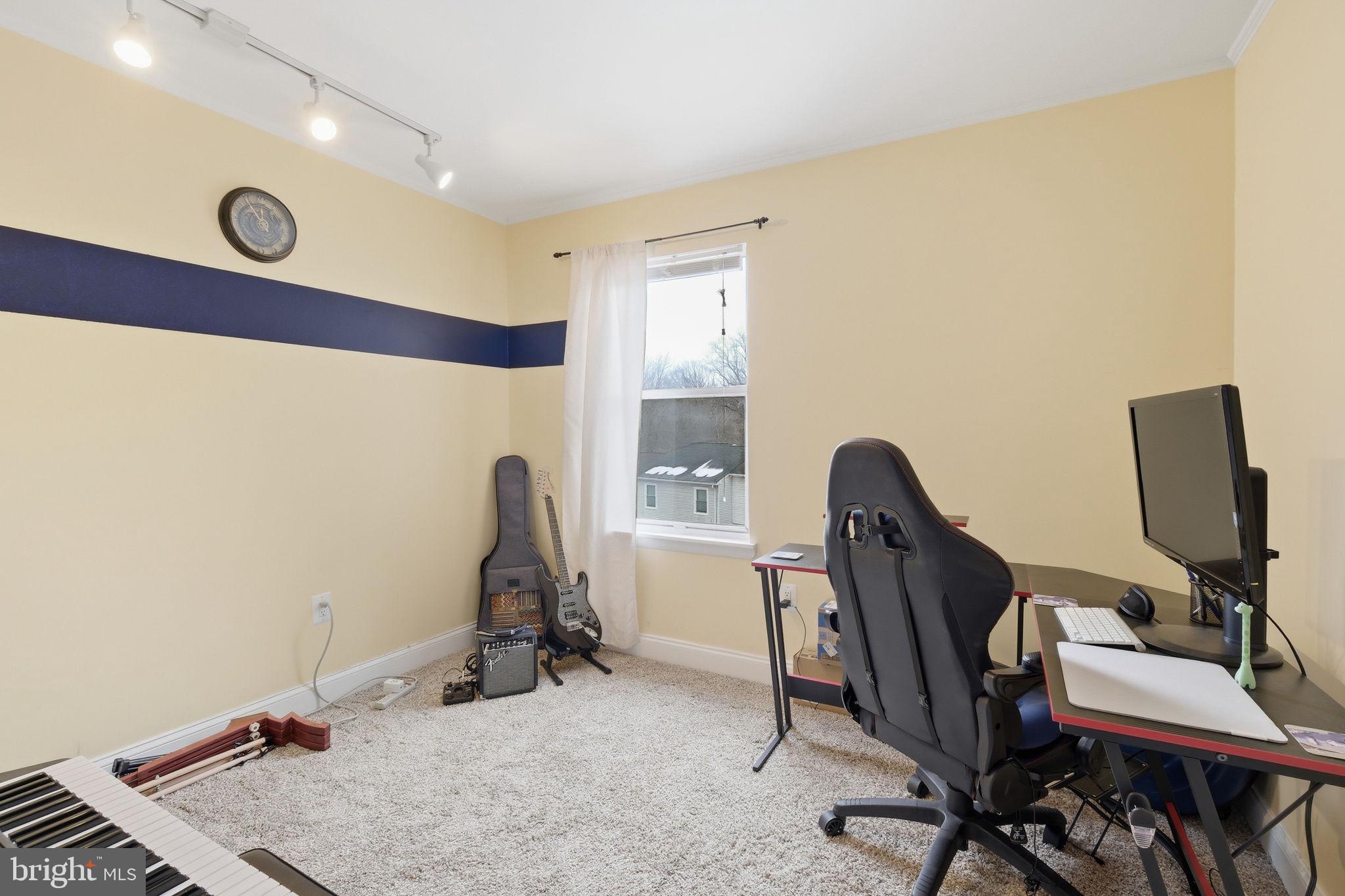 GUNNERS LAKE VILLAGE - Residential