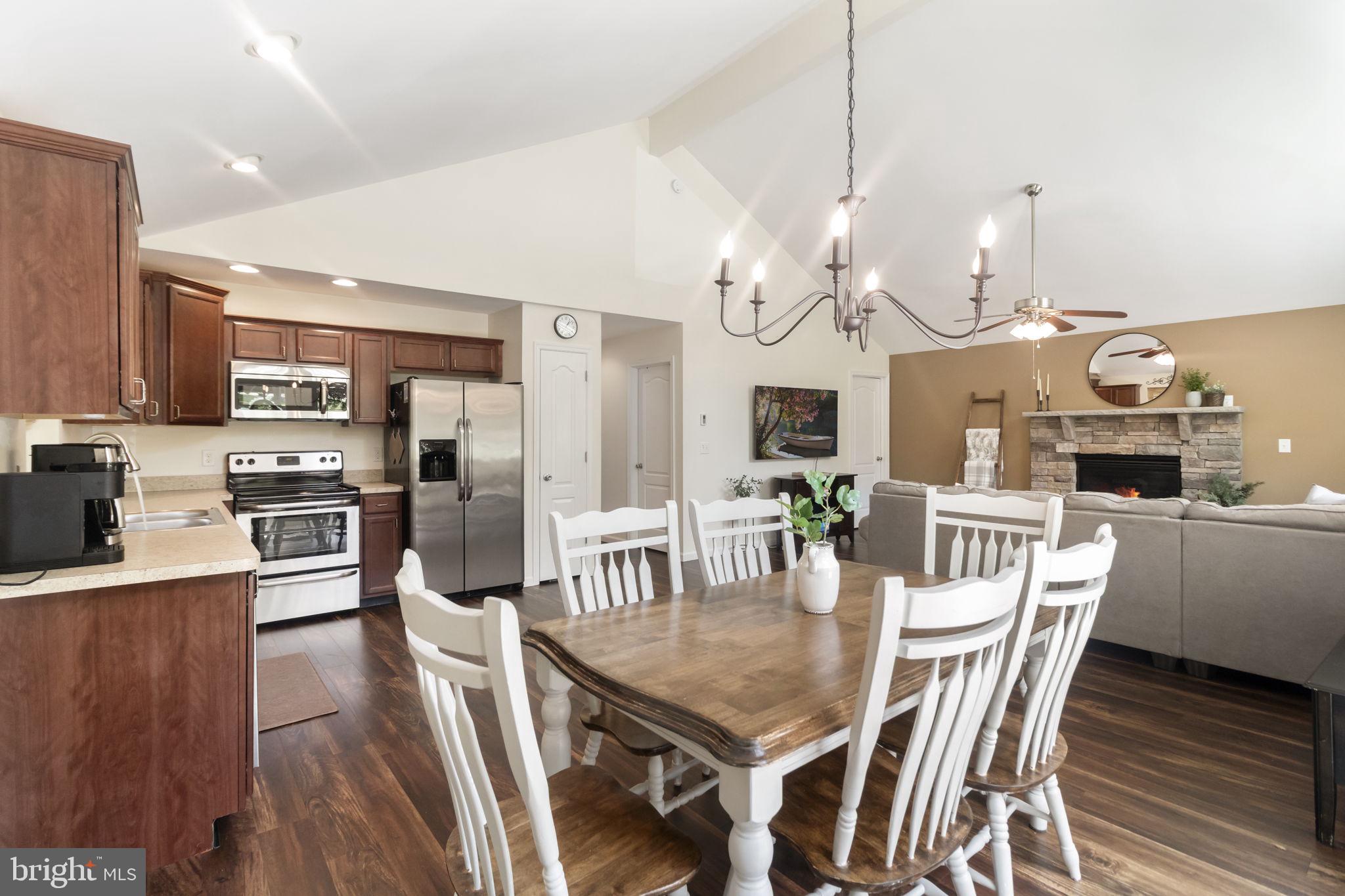 TOWAMENSING TRAILS - Residential