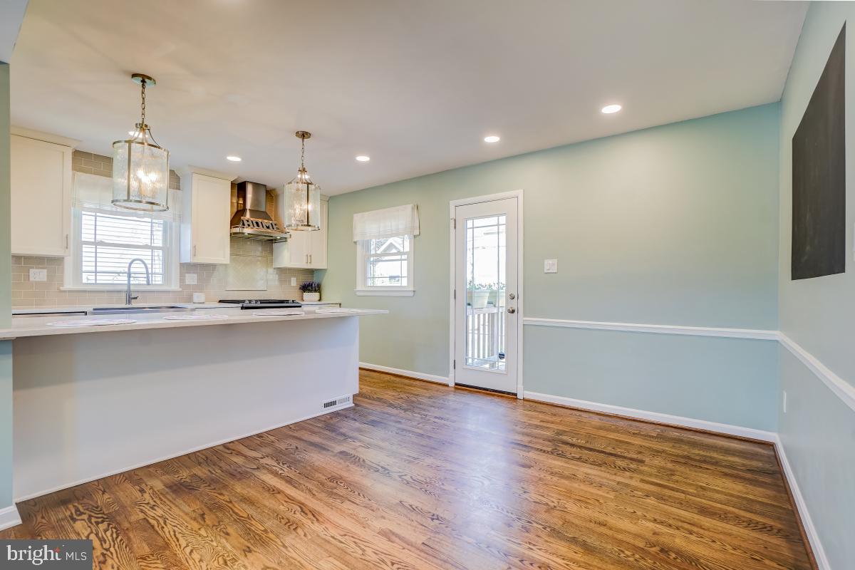 MONTGOMERY HIGHLANDS ESTATES - Residential