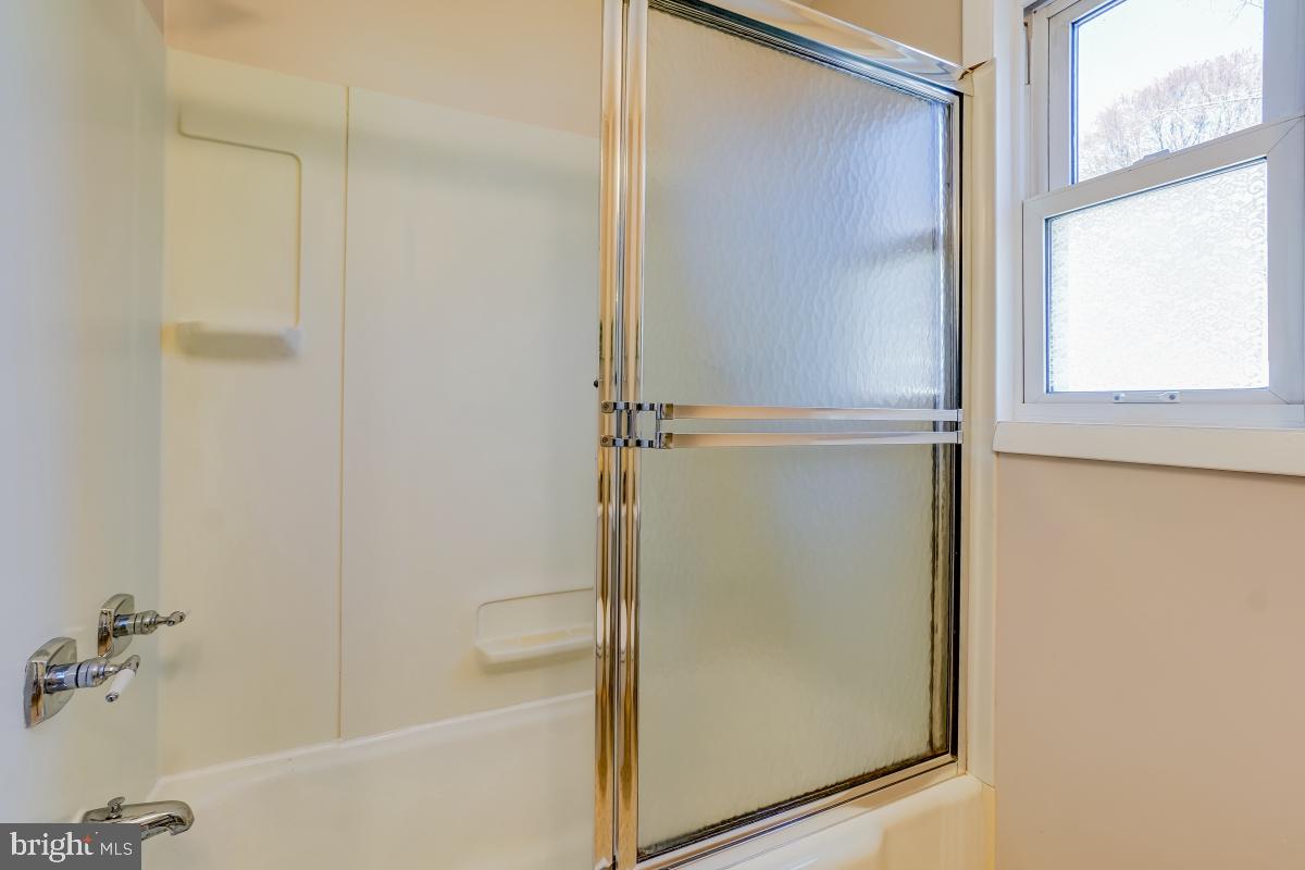 MONTGOMERY HIGHLANDS ESTATES - Residential