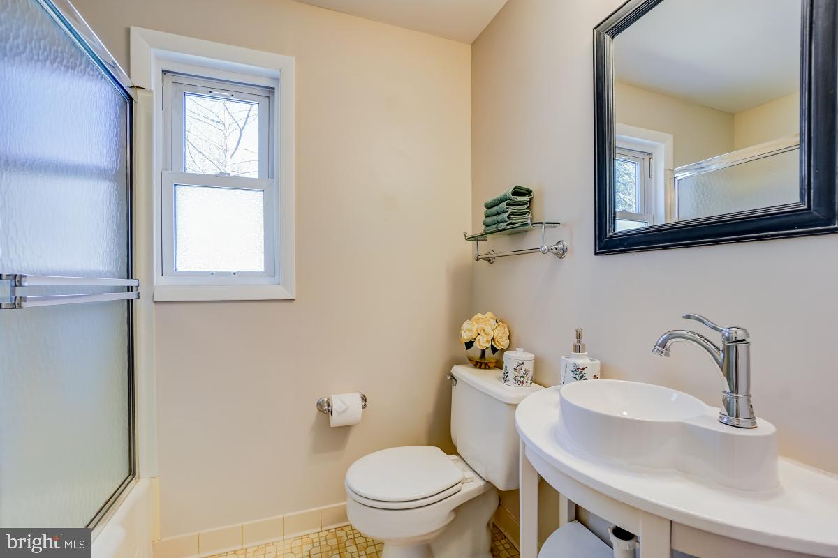 MONTGOMERY HIGHLANDS ESTATES - Residential