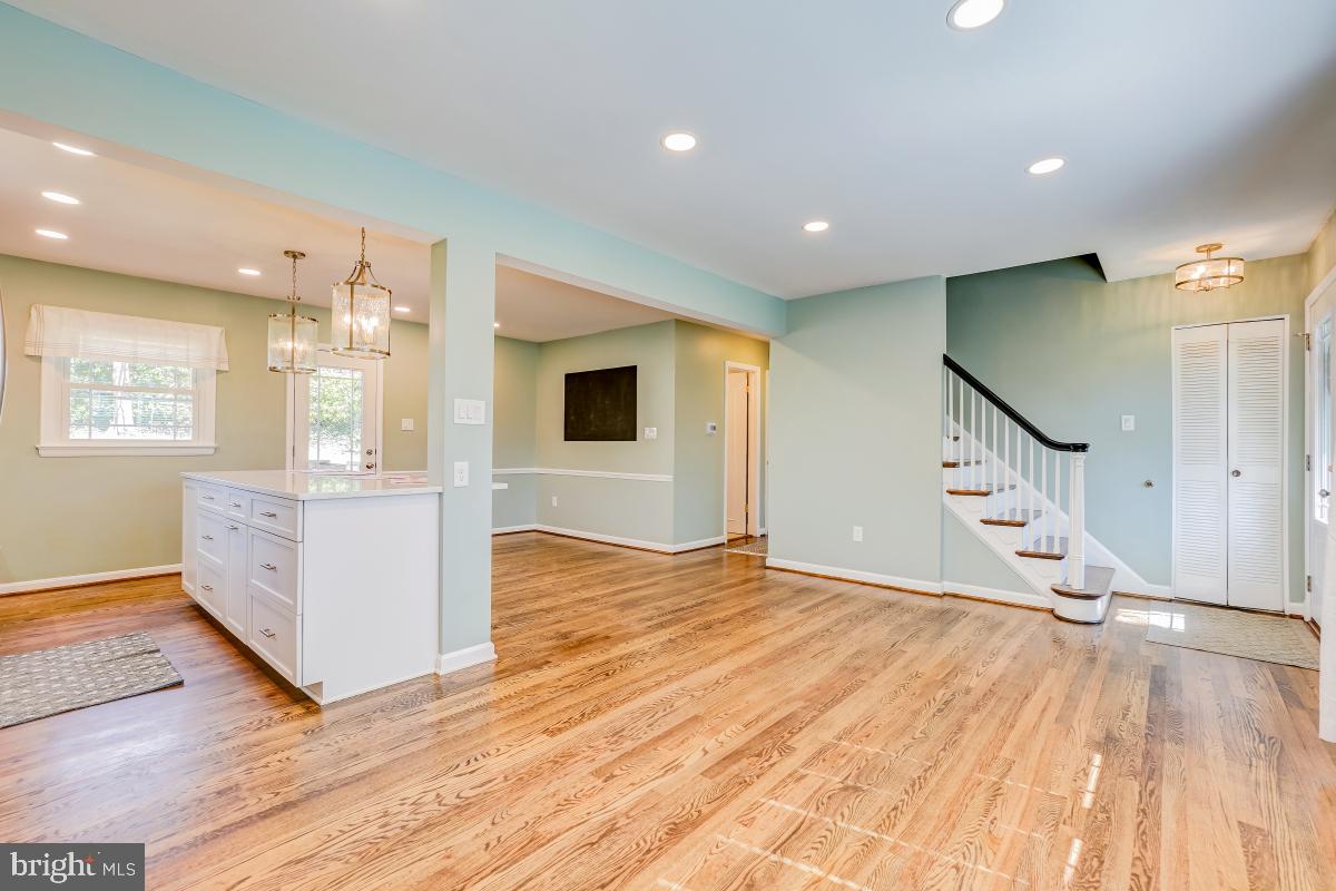 MONTGOMERY HIGHLANDS ESTATES - Residential