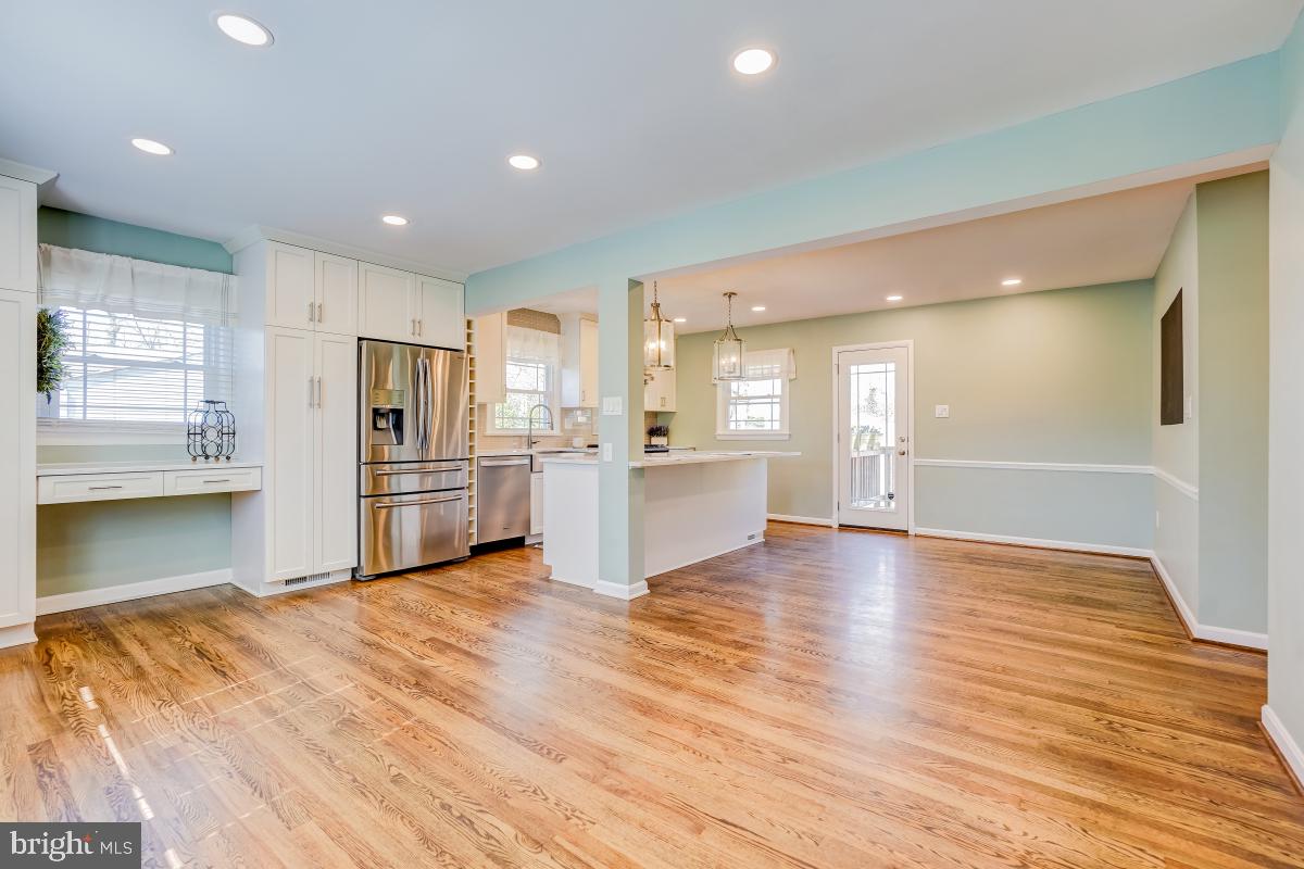 MONTGOMERY HIGHLANDS ESTATES - Residential