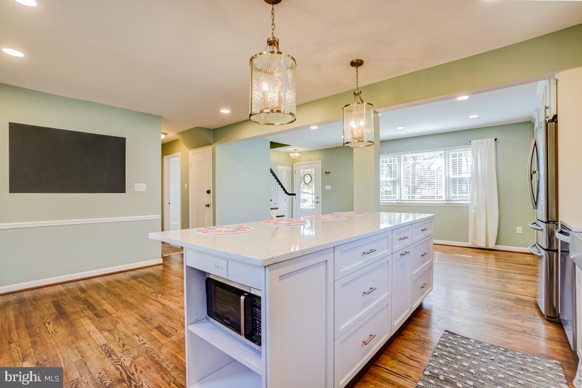 MONTGOMERY HIGHLANDS ESTATES - Residential