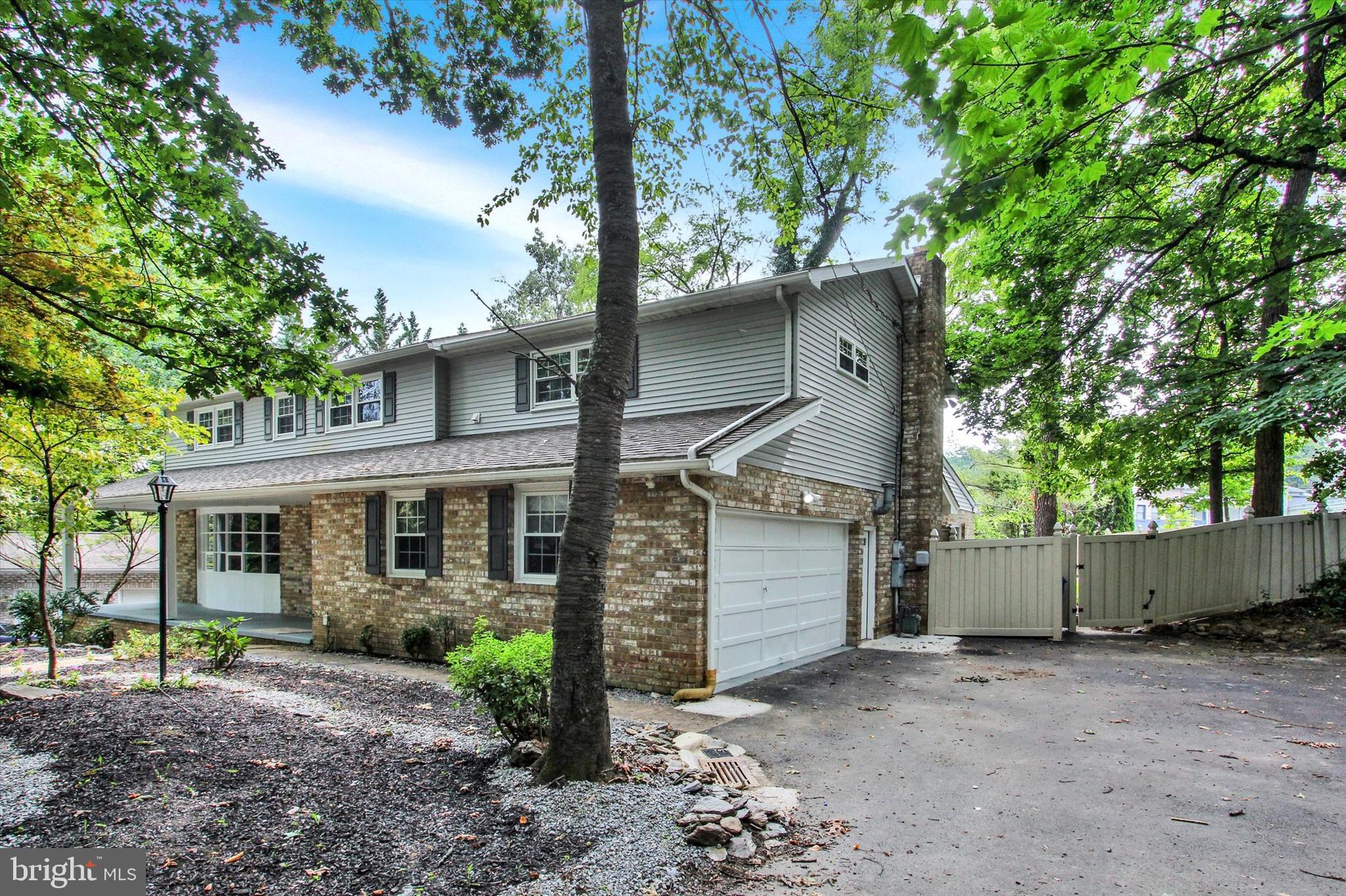 1775 HILLOCK LANE