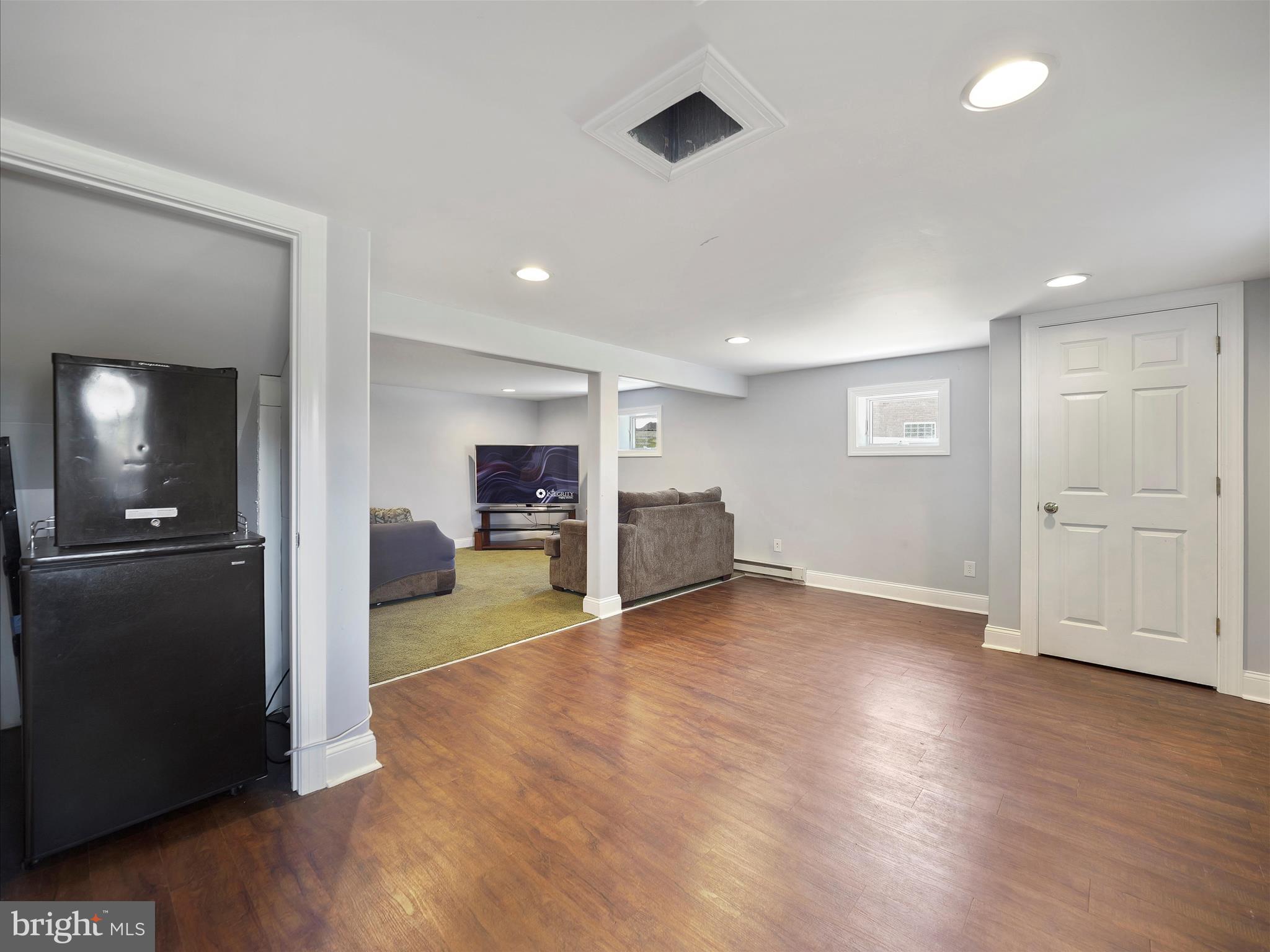 ORCHARD HILLS - Residential Lease