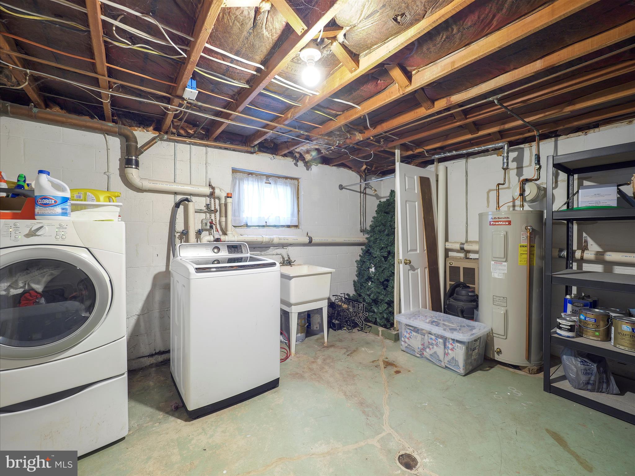 ORCHARD HILLS - Residential Lease