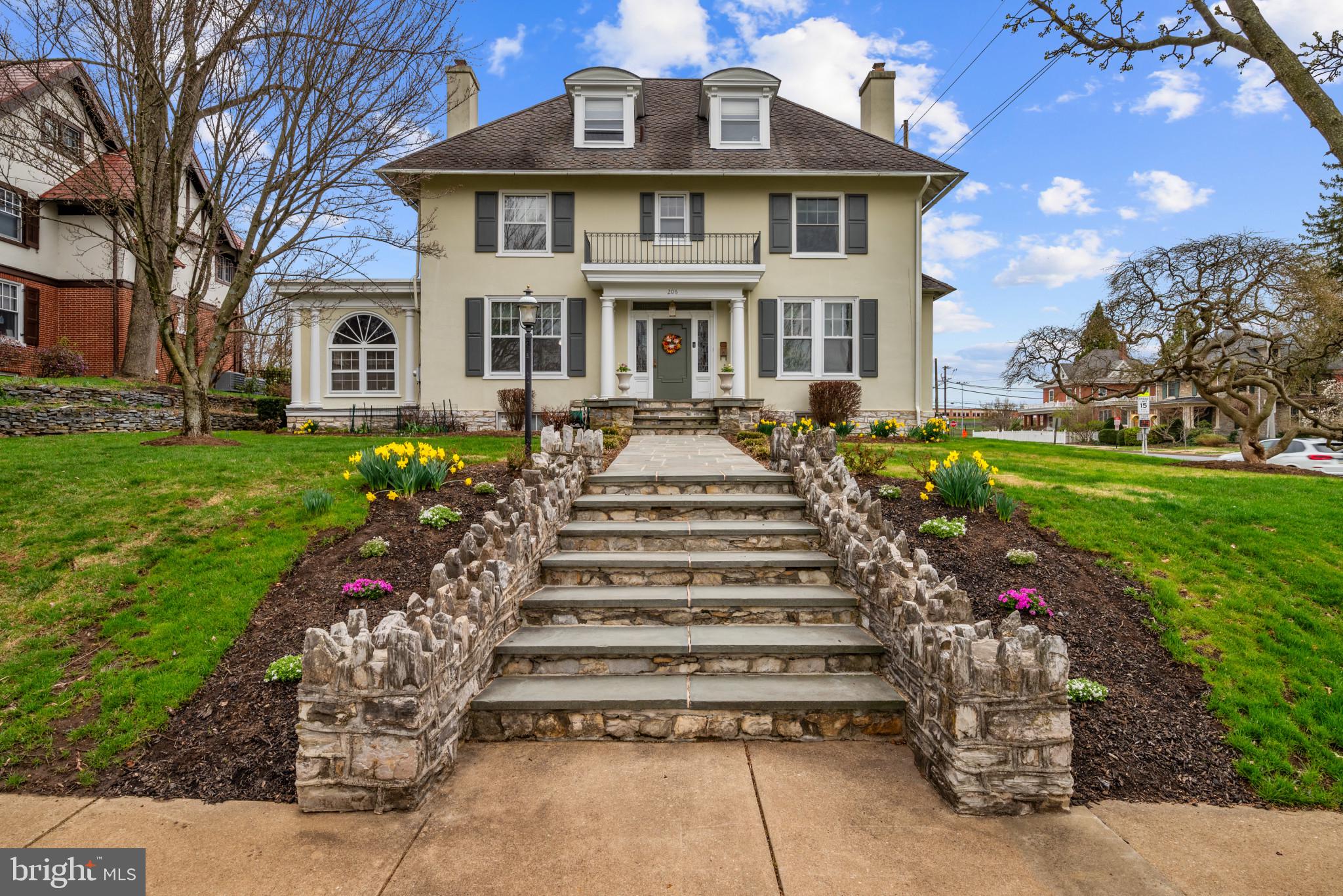 HERSHEY DOWNTOWN - Residential