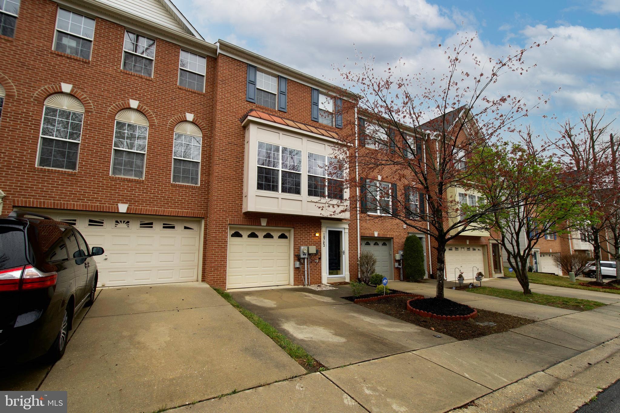 HEATHER GLEN MANOR - Residential Lease