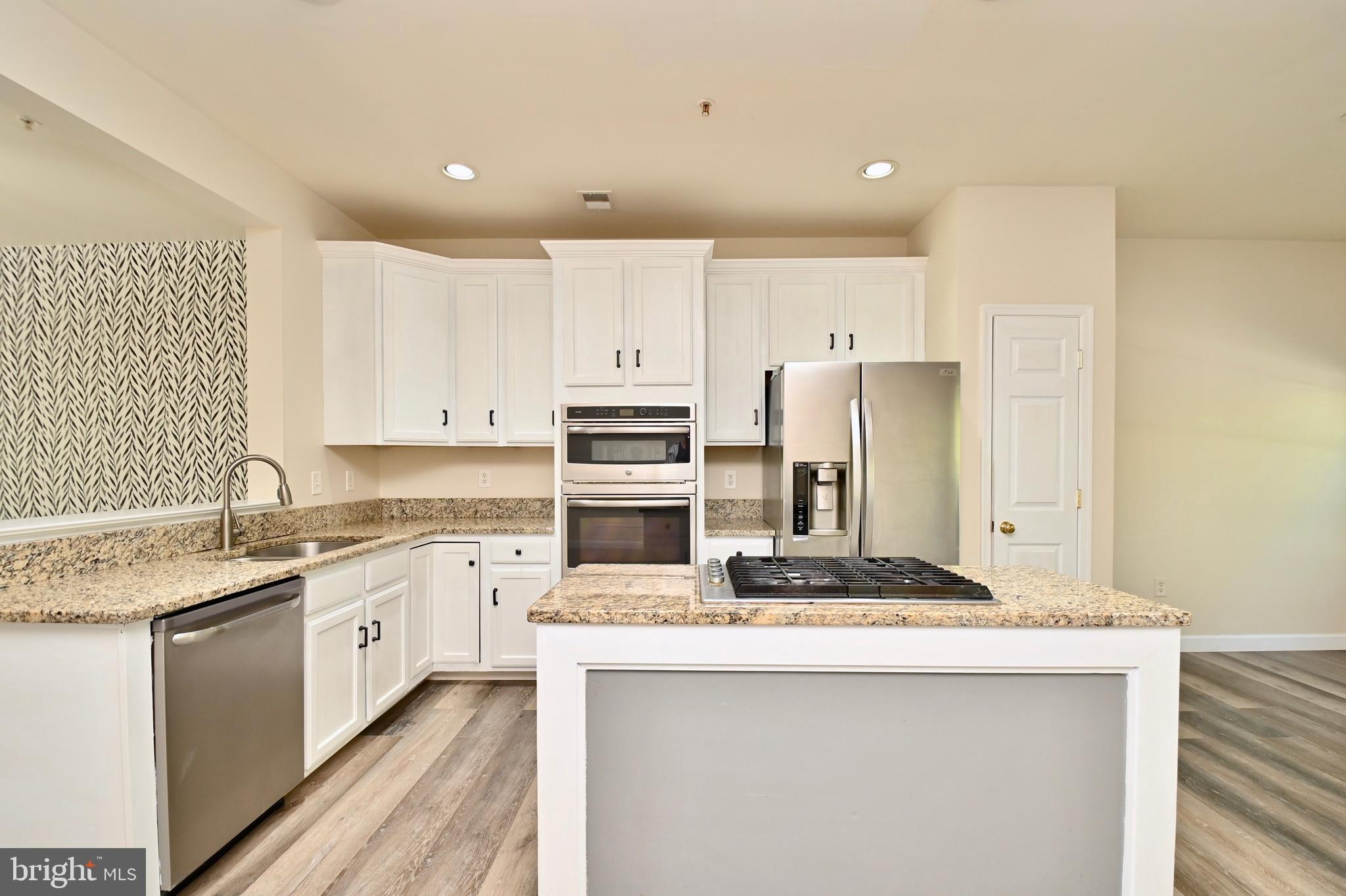 HEATHER GLEN MANOR - Residential Lease