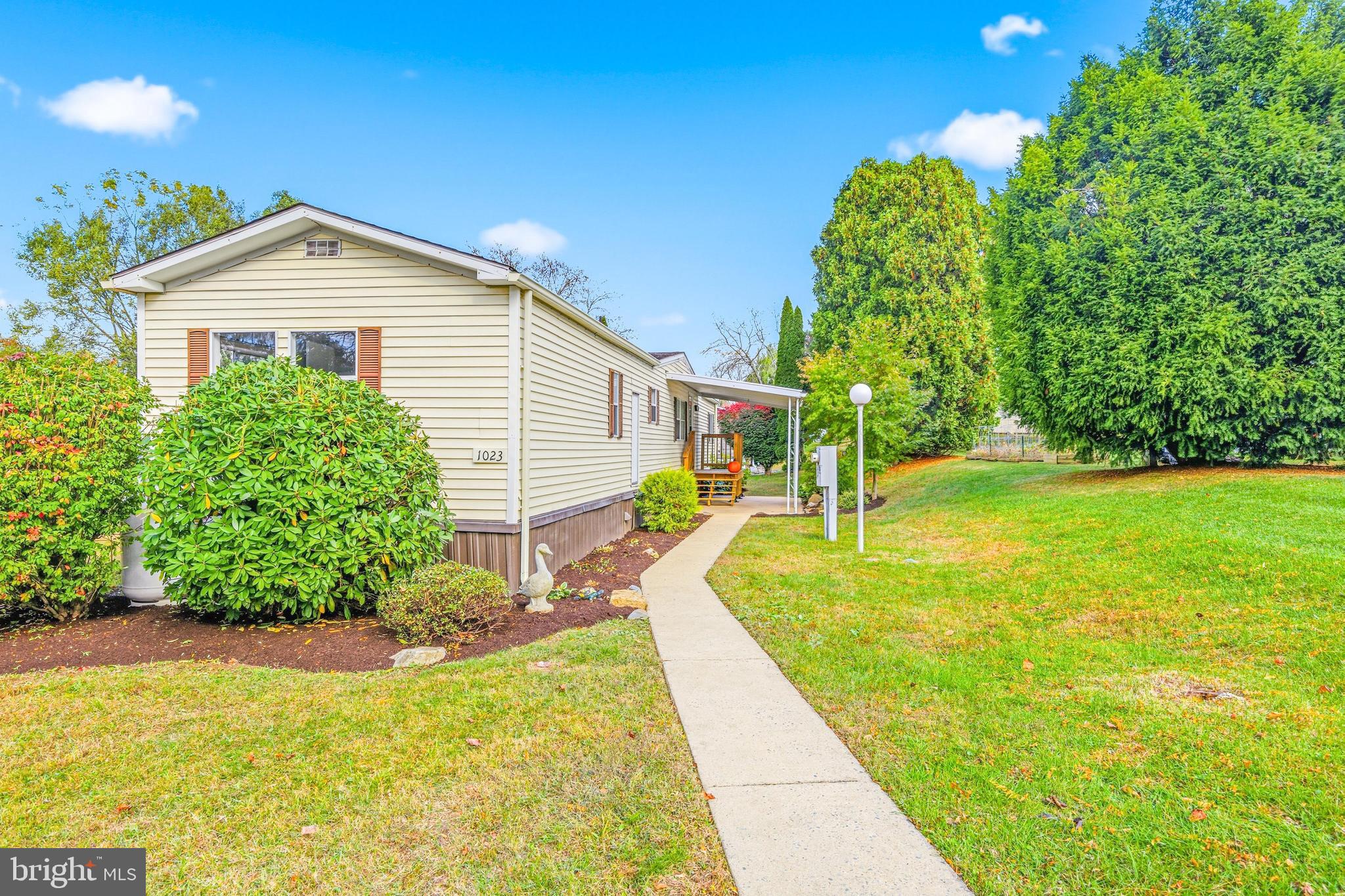 APPLEVILLE WEST - Residential