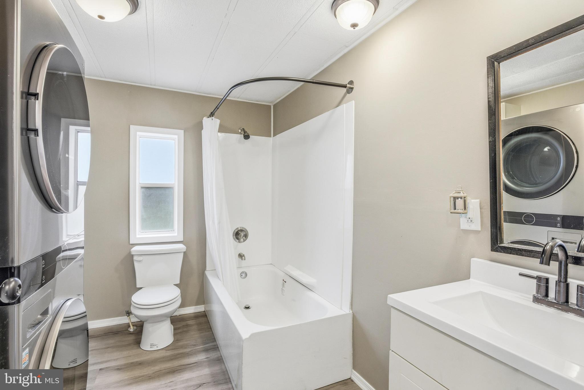 APPLEVILLE WEST - Residential