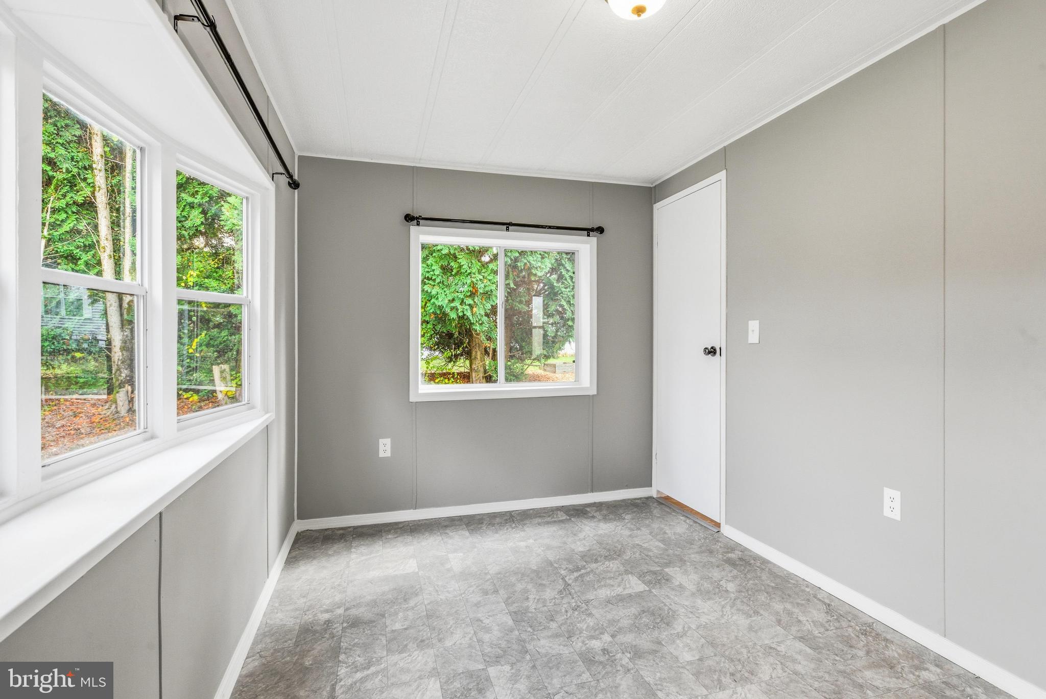 APPLEVILLE WEST - Residential