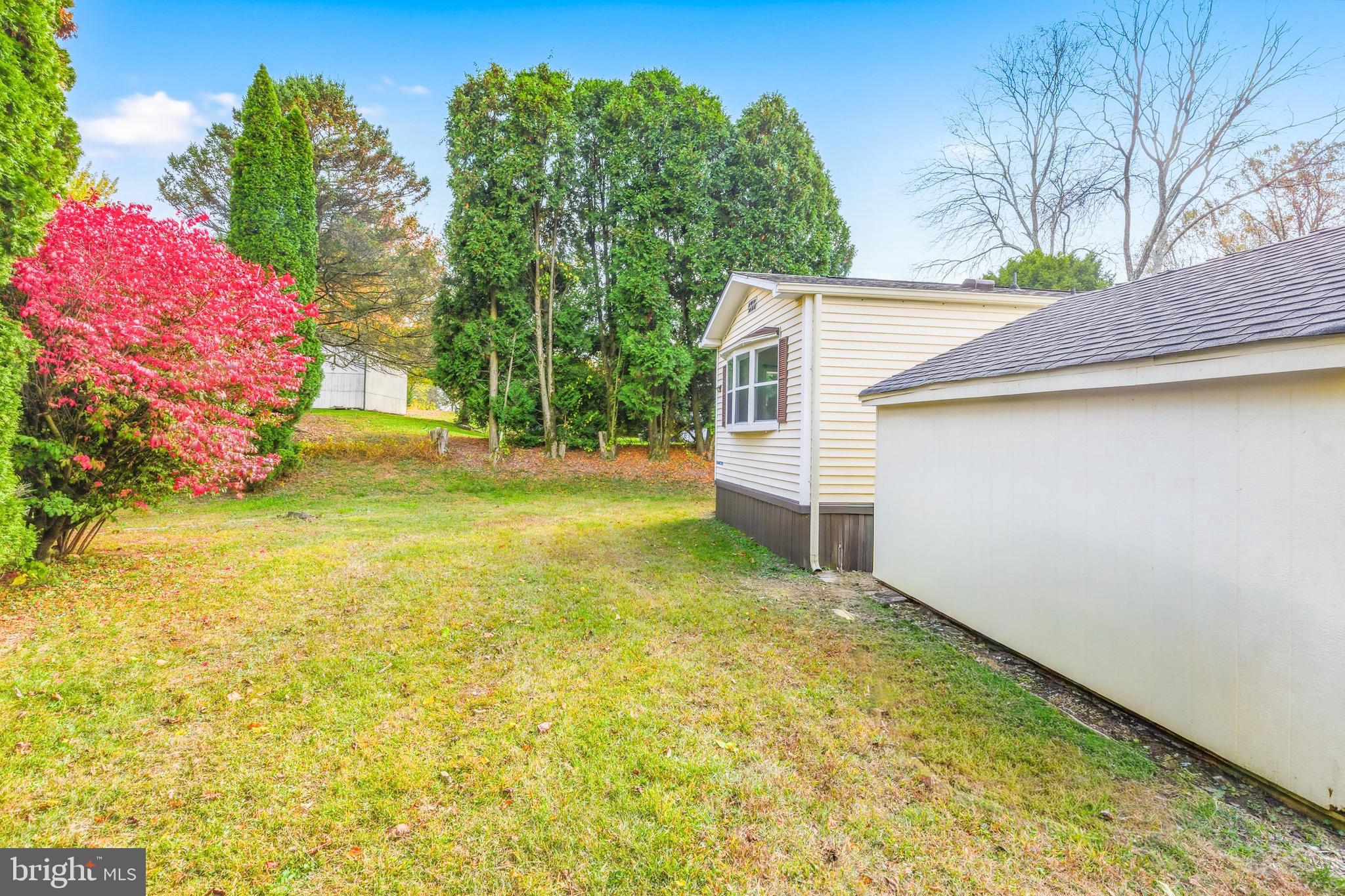 APPLEVILLE WEST - Residential