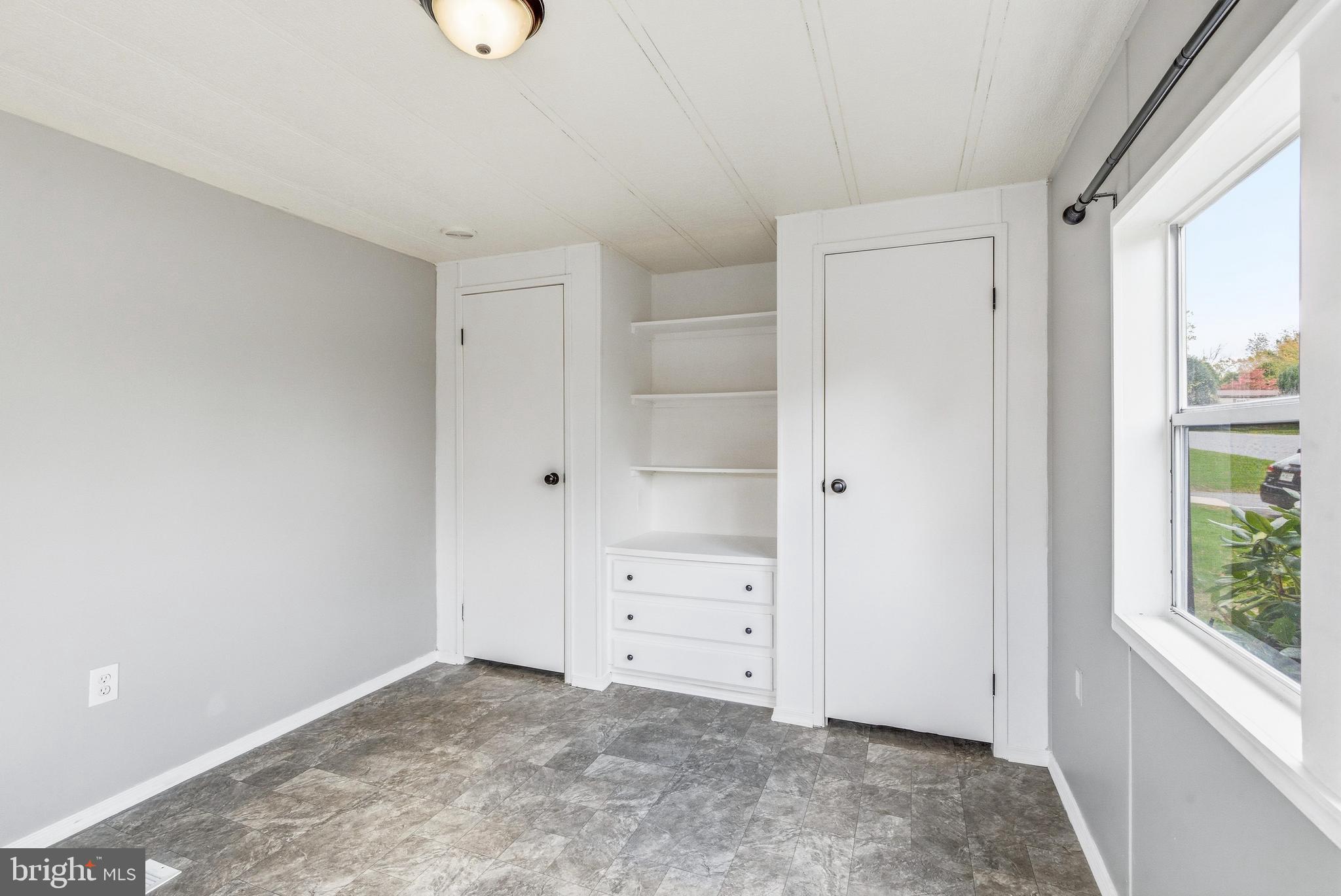 APPLEVILLE WEST - Residential