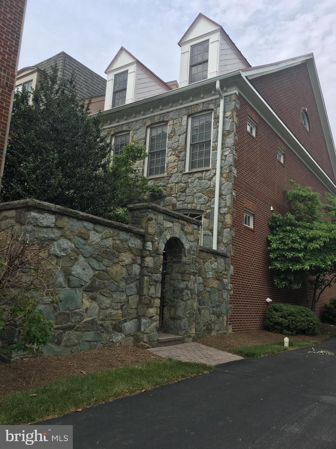 EVANS FARM - Residential Lease