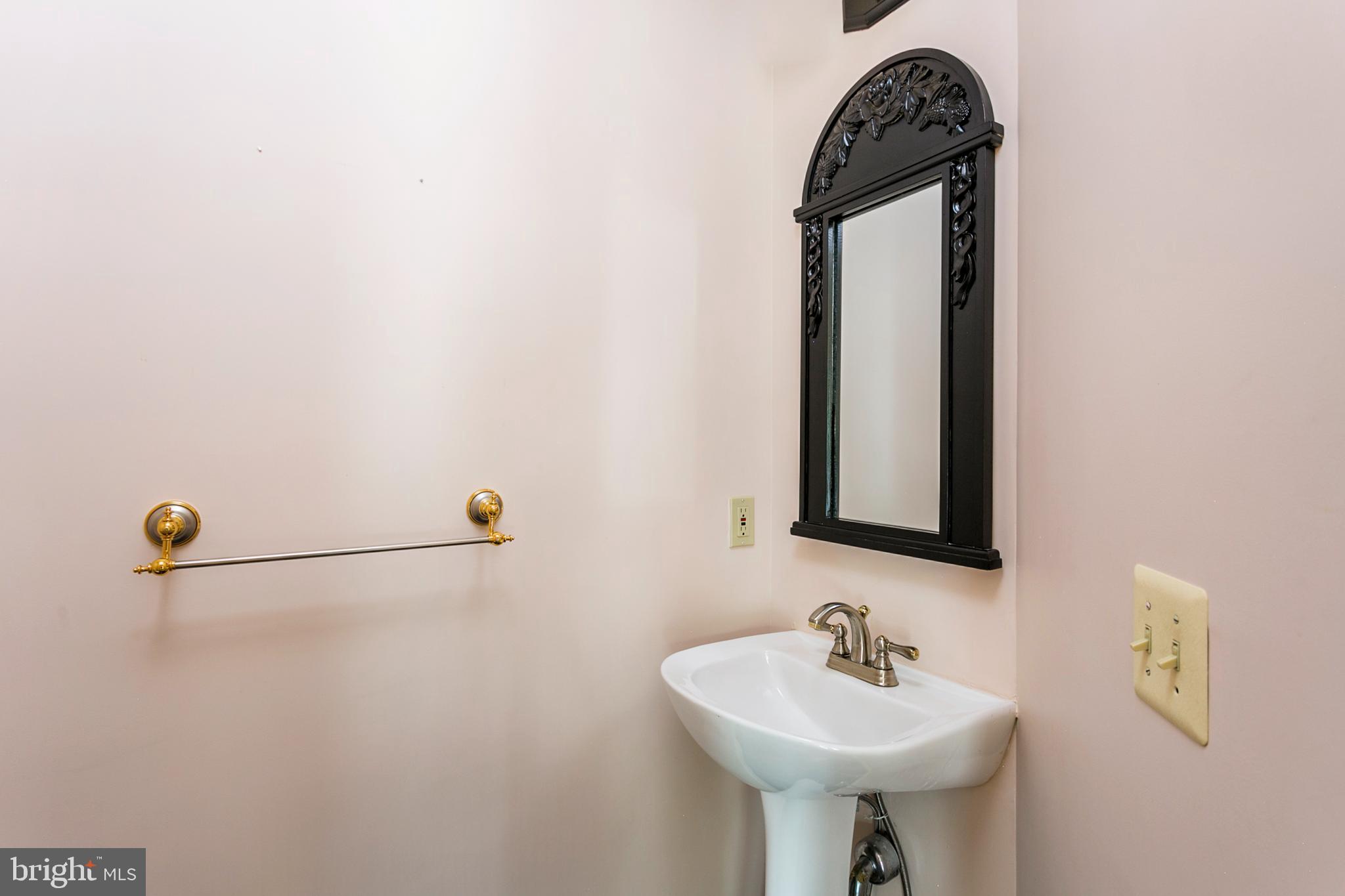 MARTIN MEADOWS - Residential