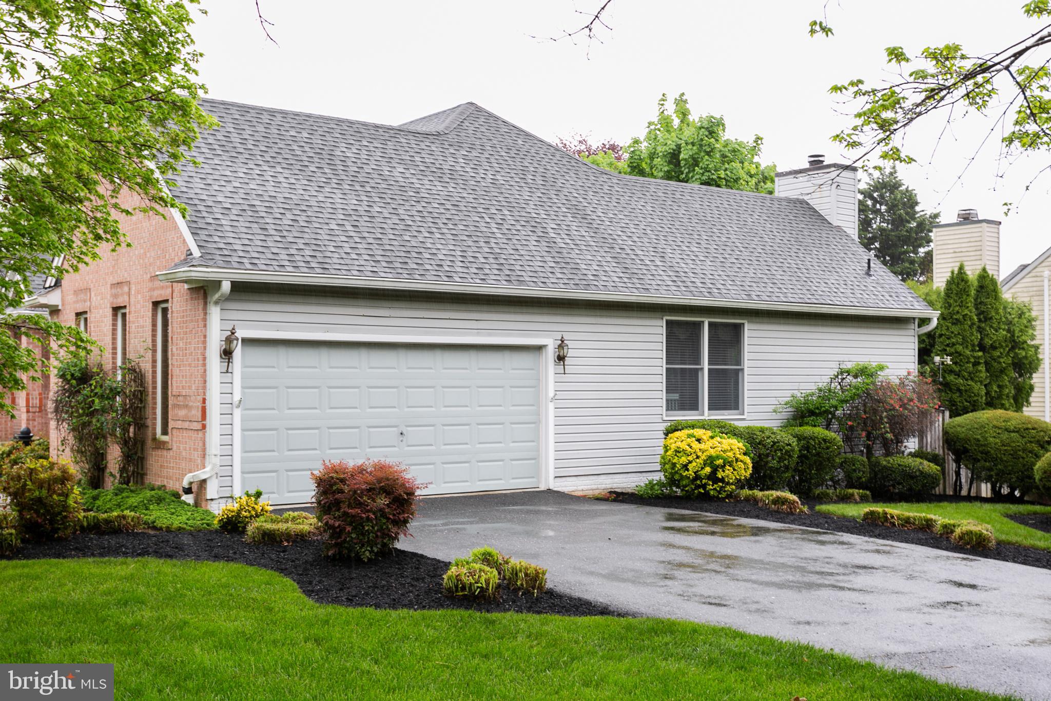 MARTIN MEADOWS - Residential