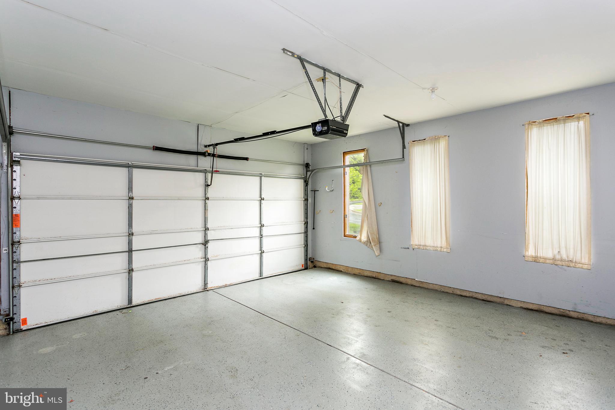 MARTIN MEADOWS - Residential