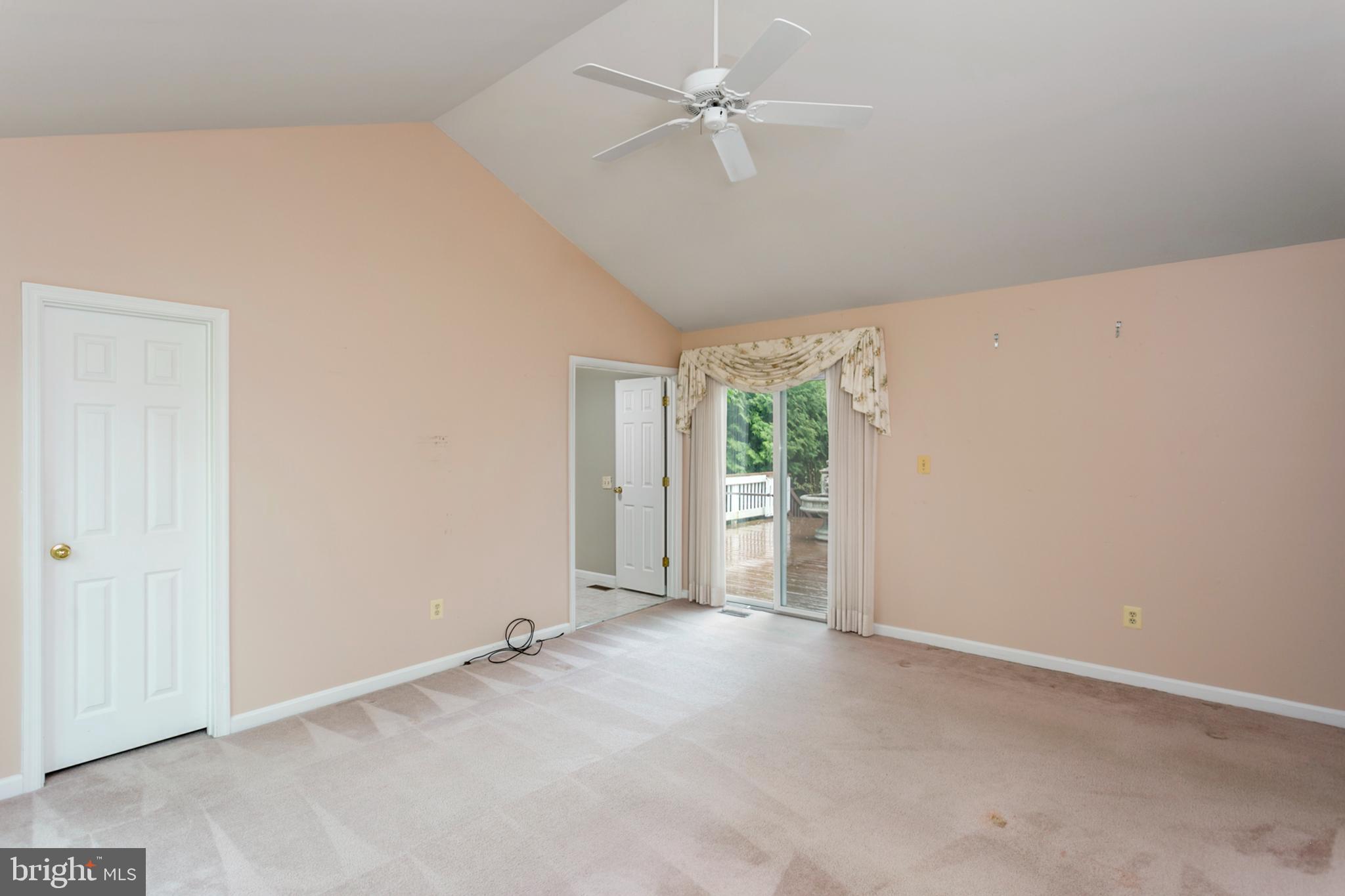 MARTIN MEADOWS - Residential