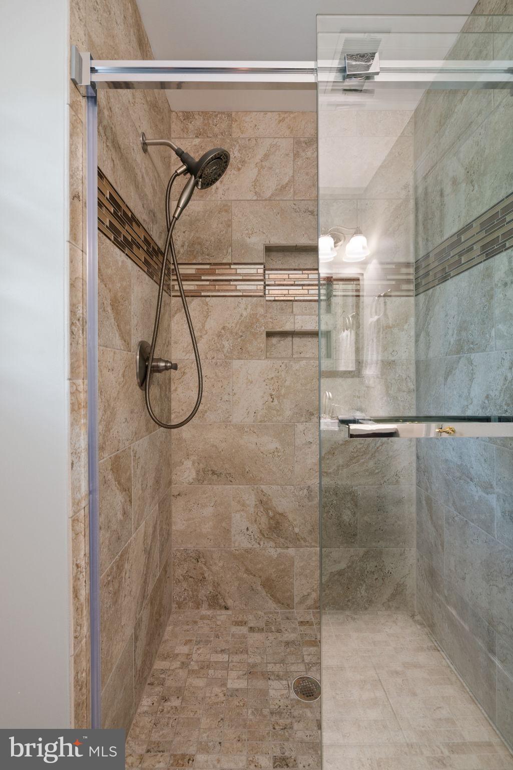 LITTLE ROCKY RUN - Residential