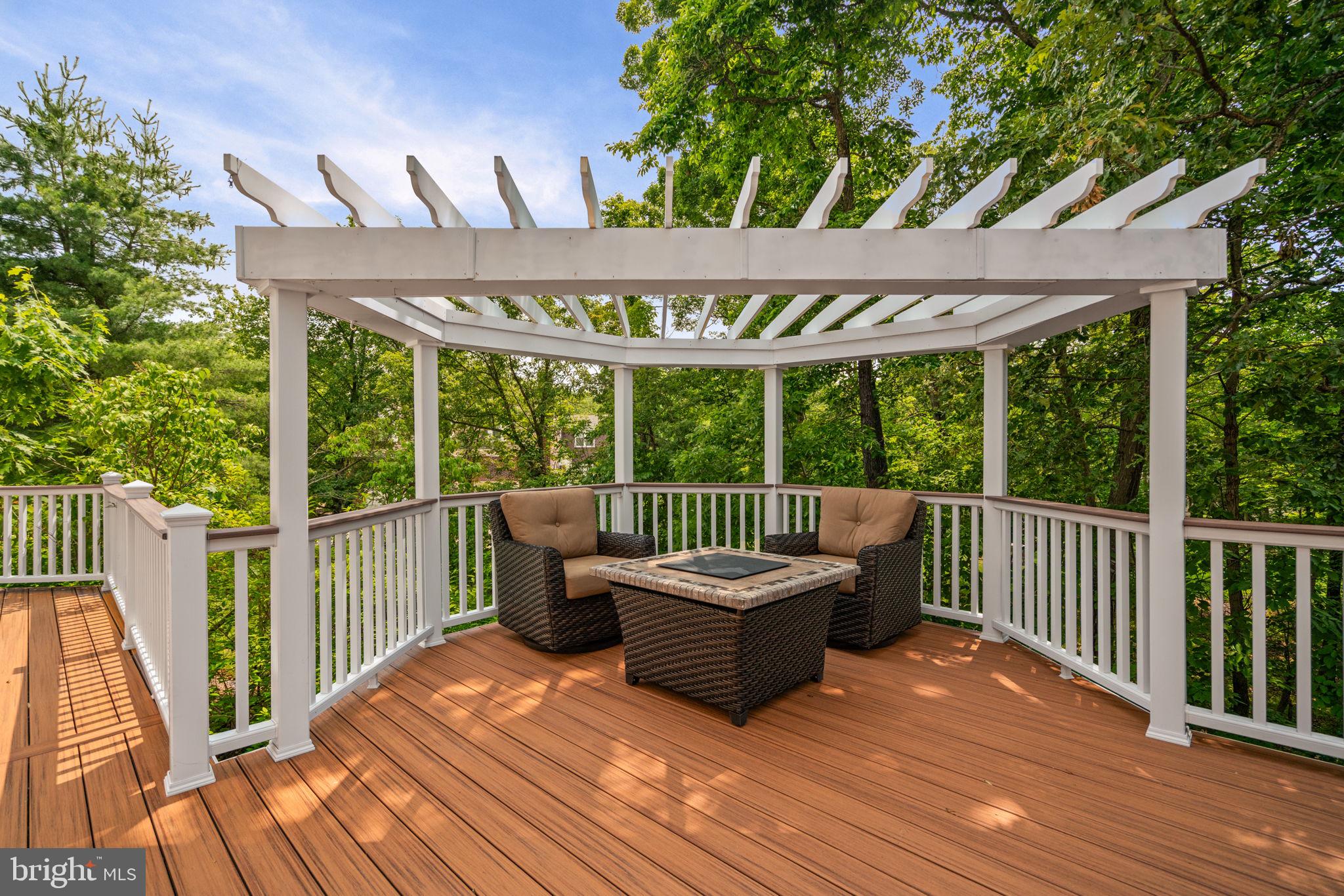 LITTLE ROCKY RUN - Residential