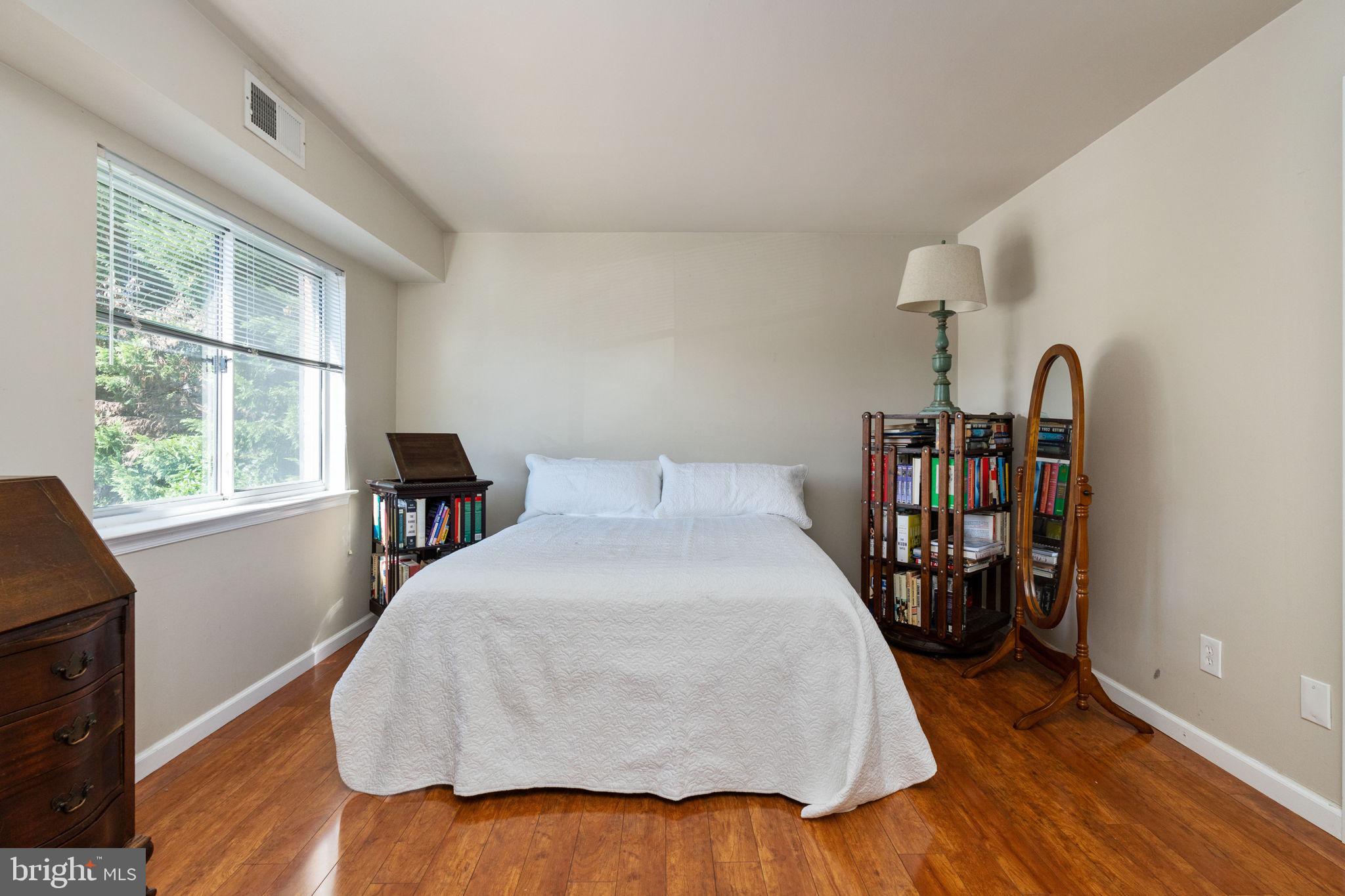 WESTWOOD COMMONS - Residential Lease