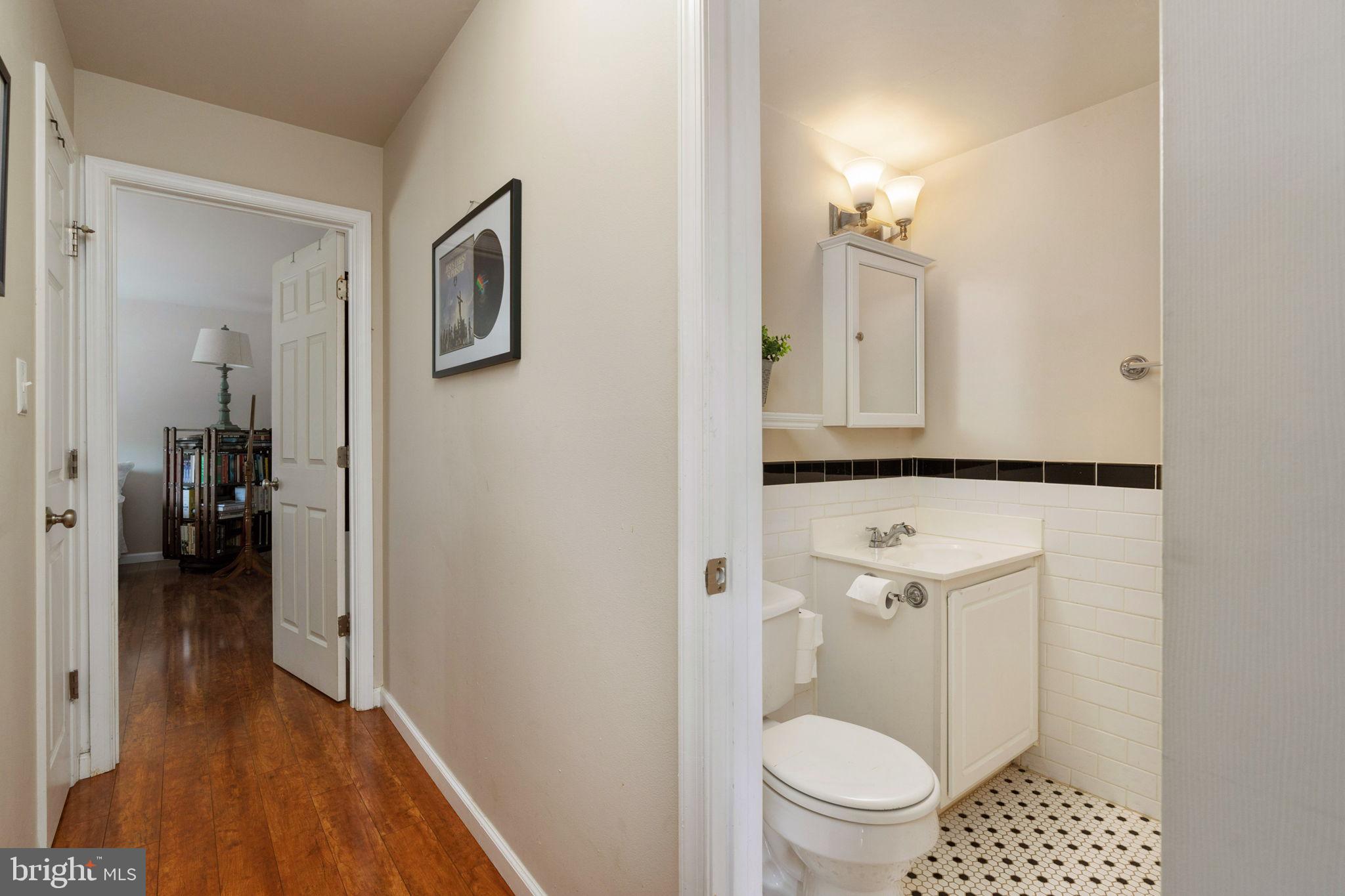 WESTWOOD COMMONS - Residential Lease