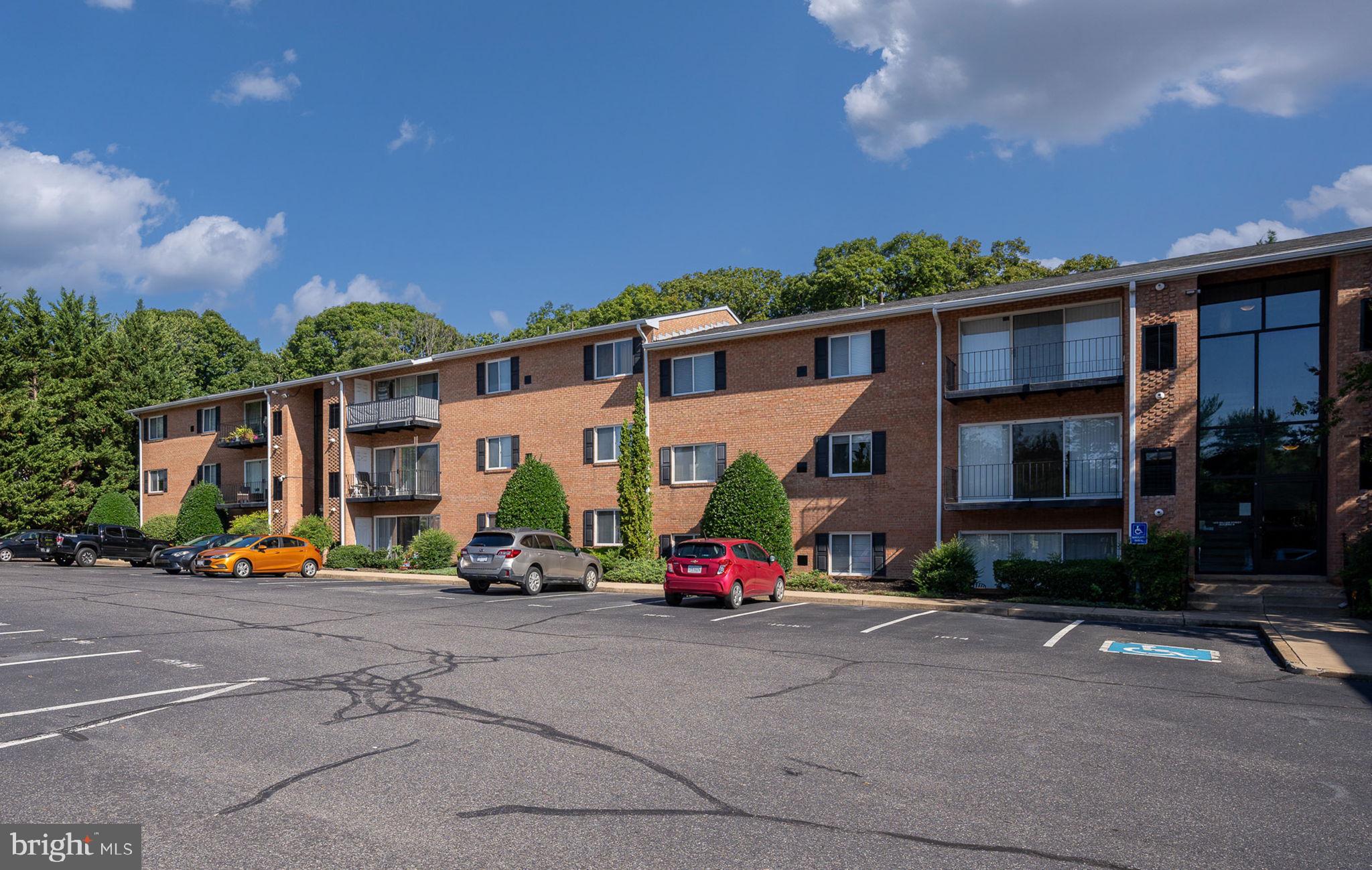 WESTWOOD COMMONS - Residential Lease