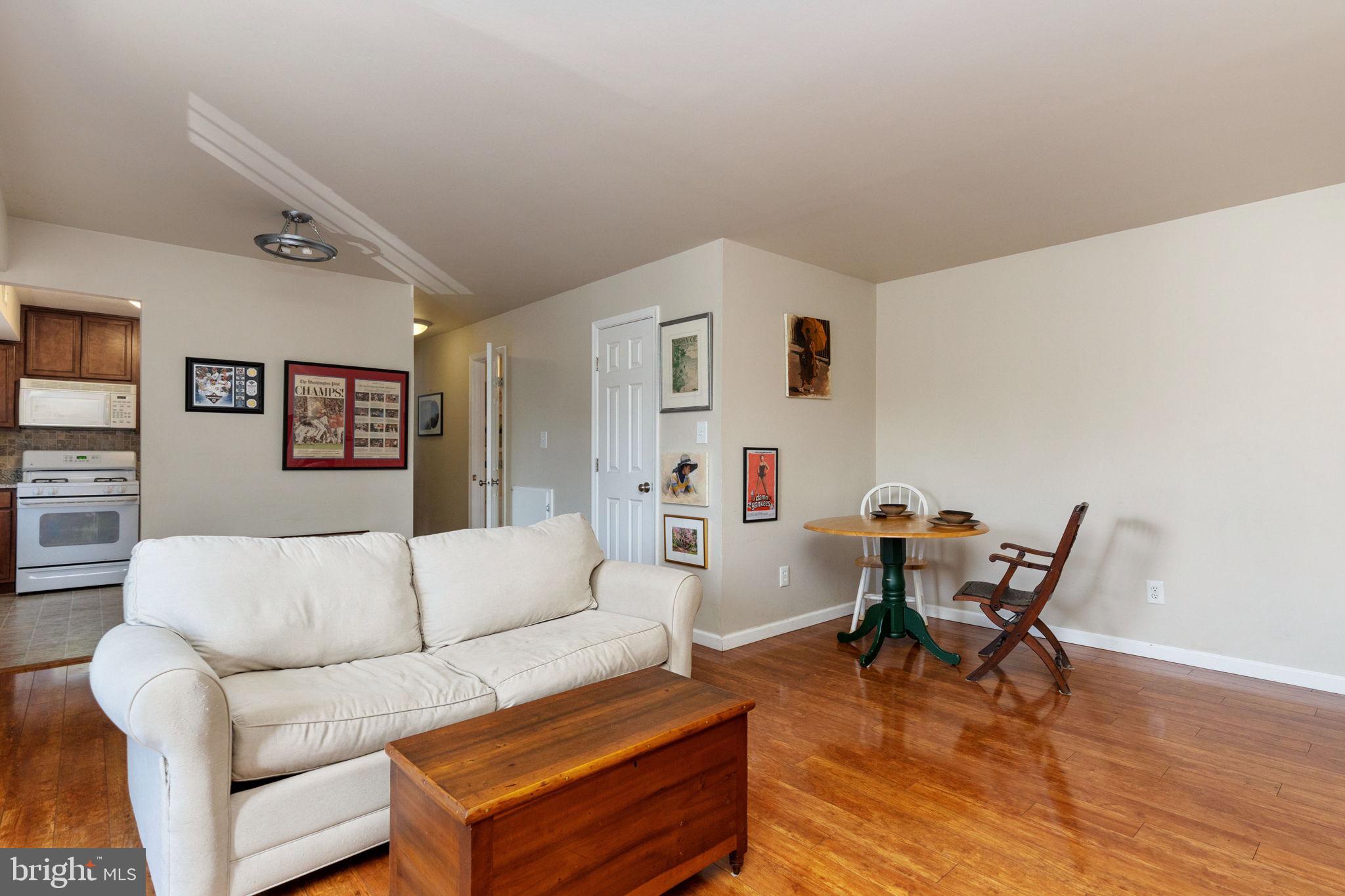 WESTWOOD COMMONS - Residential Lease