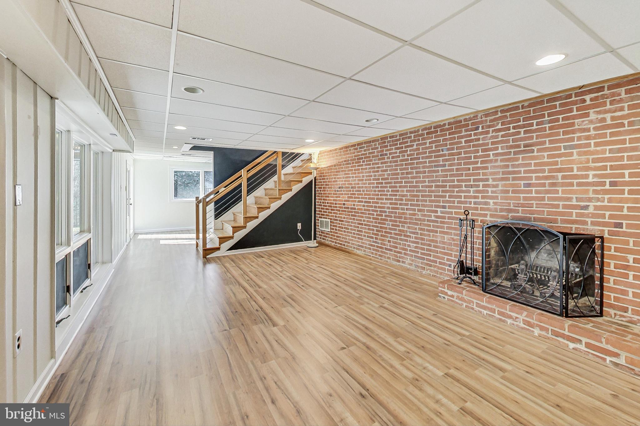 DOWDEN TERRACE - Residential