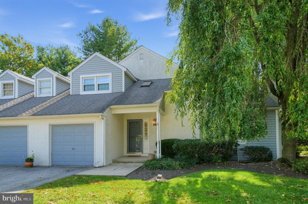 Photo of 97 Hunters Run, NEWTOWN SQUARE, PA 19073 (MLS # PADE2123886)