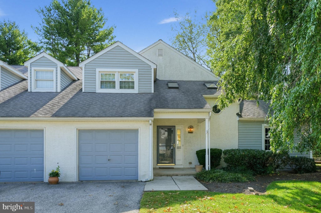 Photo of 97 Hunters Run, NEWTOWN SQUARE, PA 19073 (MLS # PADE2123886)