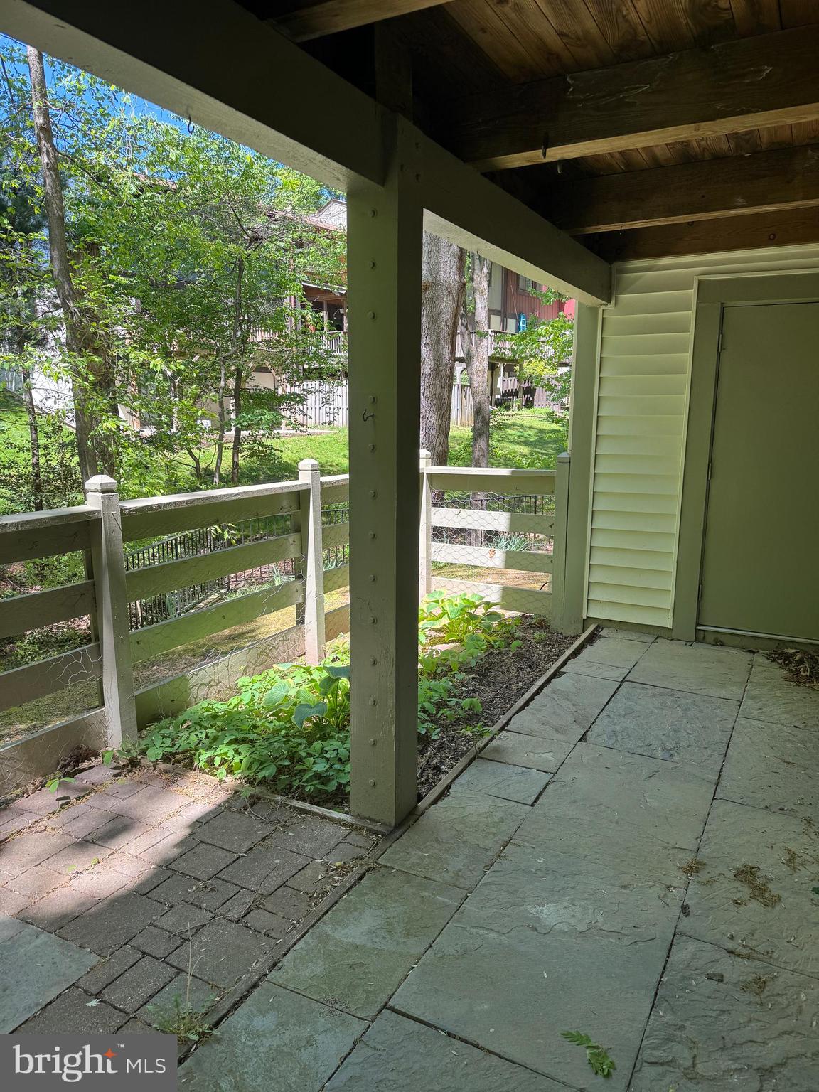 BRISTOL HOUSE - Residential Lease