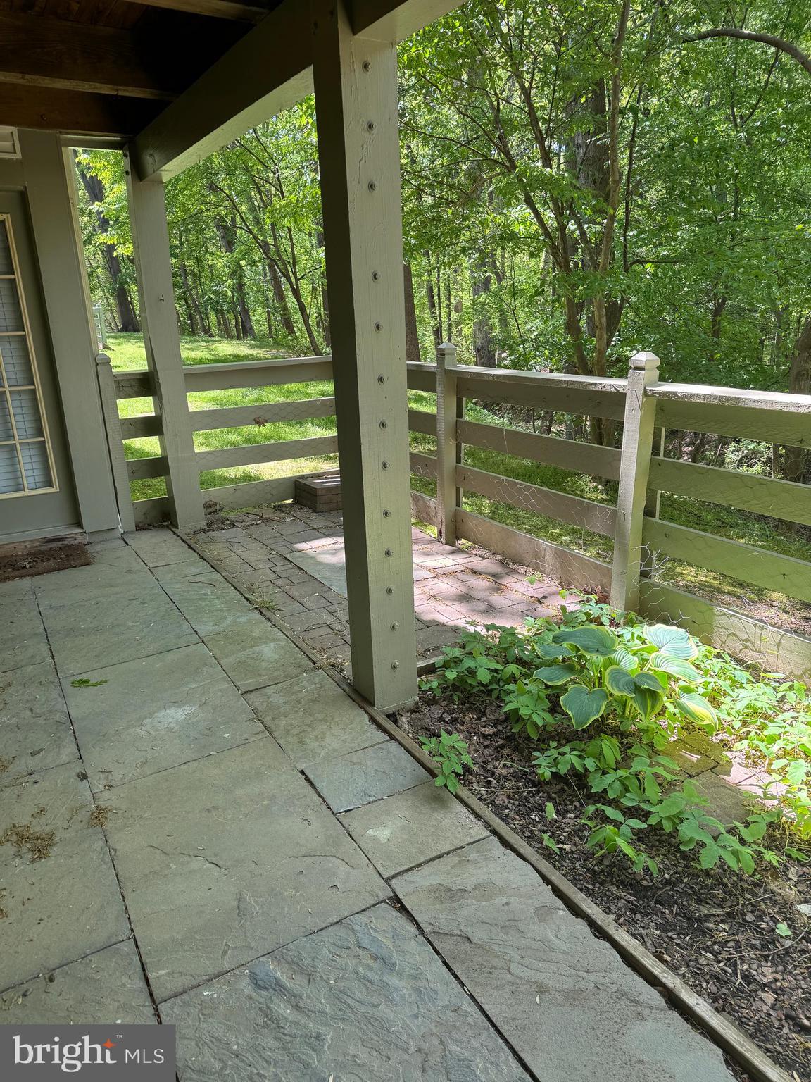 BRISTOL HOUSE - Residential Lease