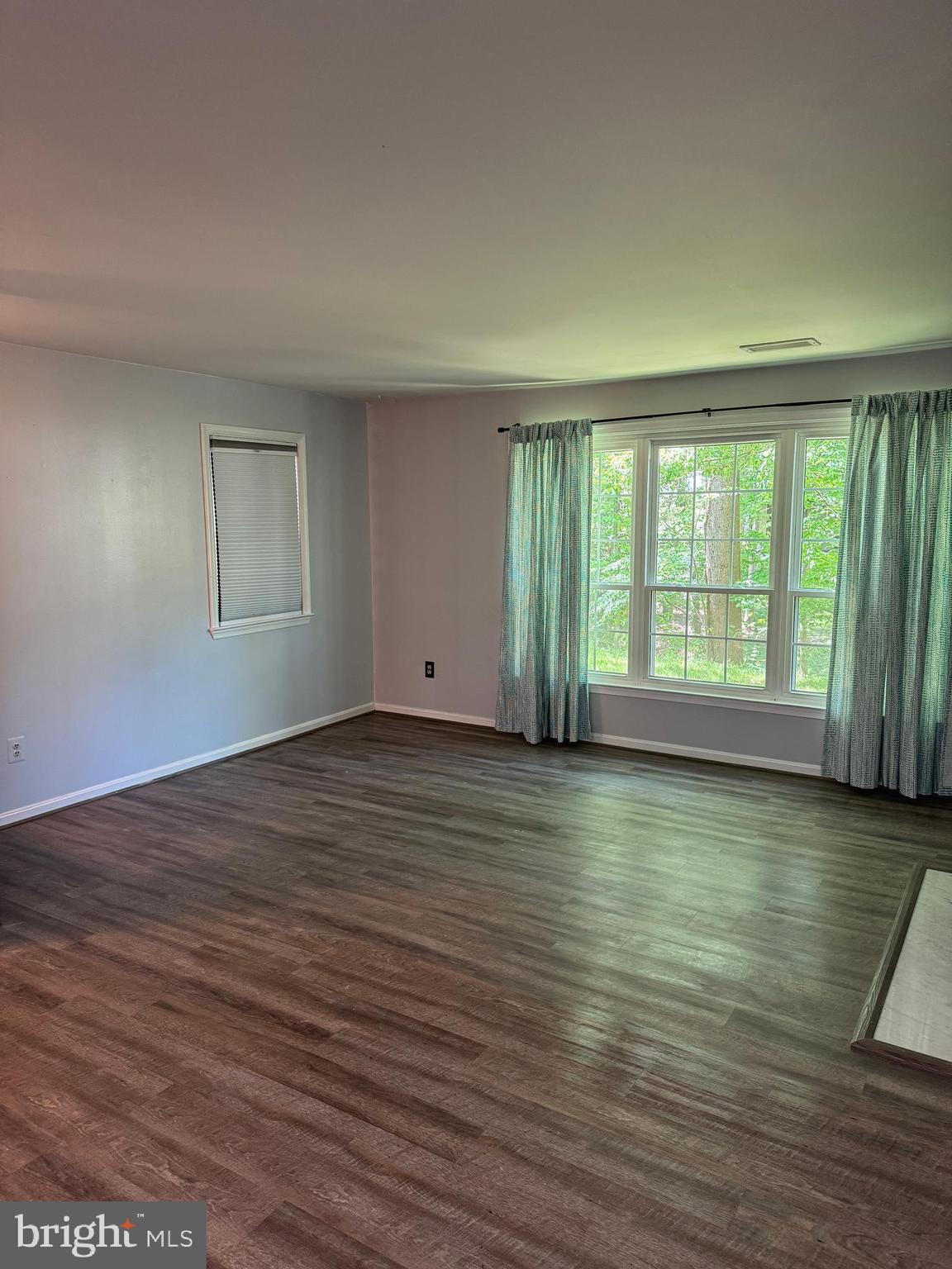 BRISTOL HOUSE - Residential Lease