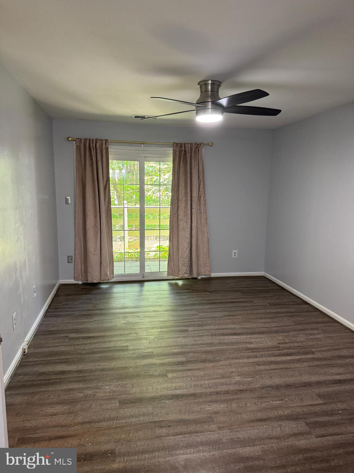 BRISTOL HOUSE - Residential Lease