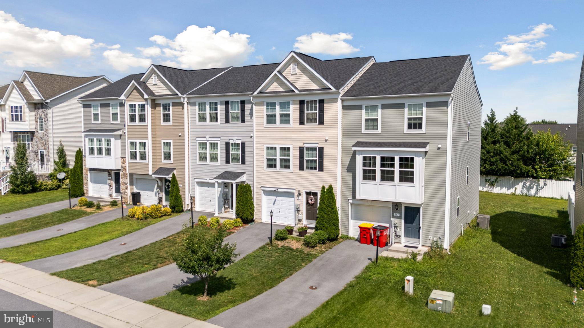 KENSINGTON TERRACE - Residential