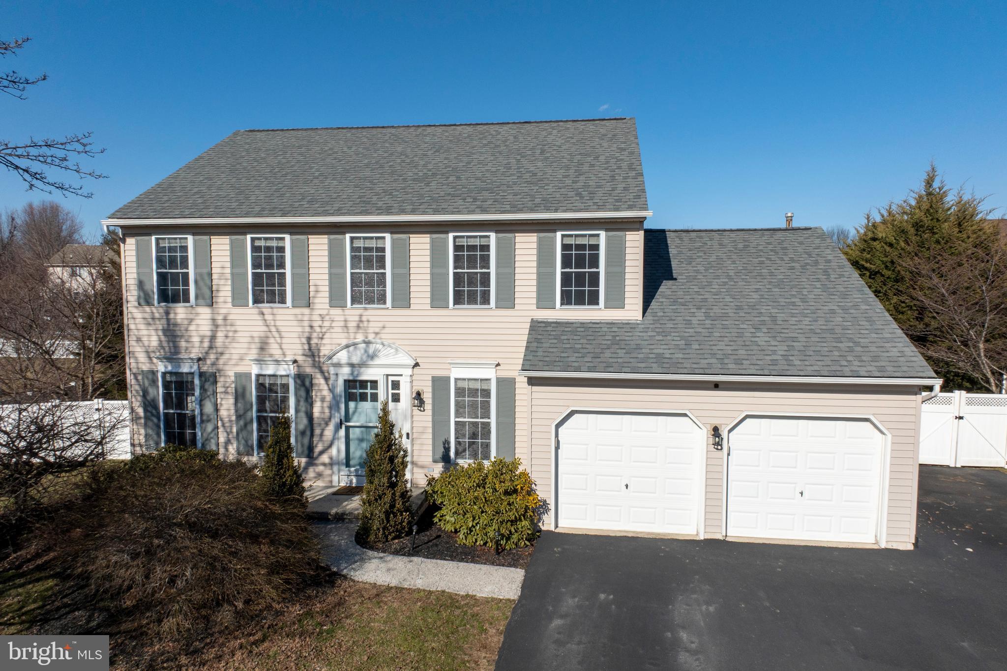 Welcome to this beautifully designed 4-bedroom, 2.5-bathroom home with a fully finished basement, offering a 5th bedroom and an additional full bath—perfect for guests or extended family!
Step inside to find a spacious and inviting floor plan, featuring a bright and open living area, a modern kitchen with stainless steel appliances, and a cozy dining space. Upstairs, the primary suite offers a private retreat with an en-suite bath, while the additional bedrooms provide ample space for family and guests.
But the real showstopper... The backyard oasis! Enjoy your own private paradise with a fenced-in yard, sparkling in-ground pool, and an outdoor kitchen—ideal for summer entertaining. The covered deck with a ceiling fan offers a perfect spot to relax and unwind, rain or shine.
With plenty of space inside and out, this home is an entertainer’s dream! Don’t miss your chance to make it yours—schedule your showing today!
